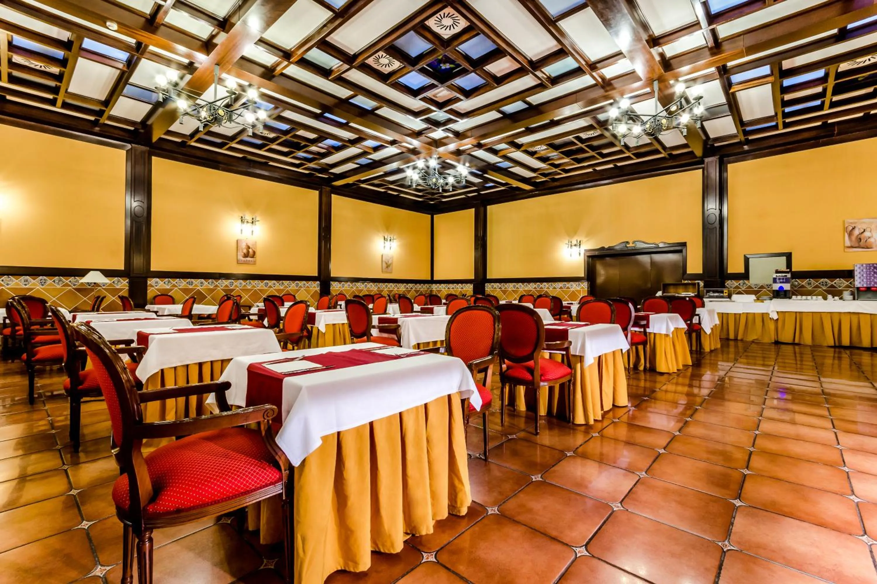 Lounge or bar in Hotel Doña Brígida – Salamanca Forum