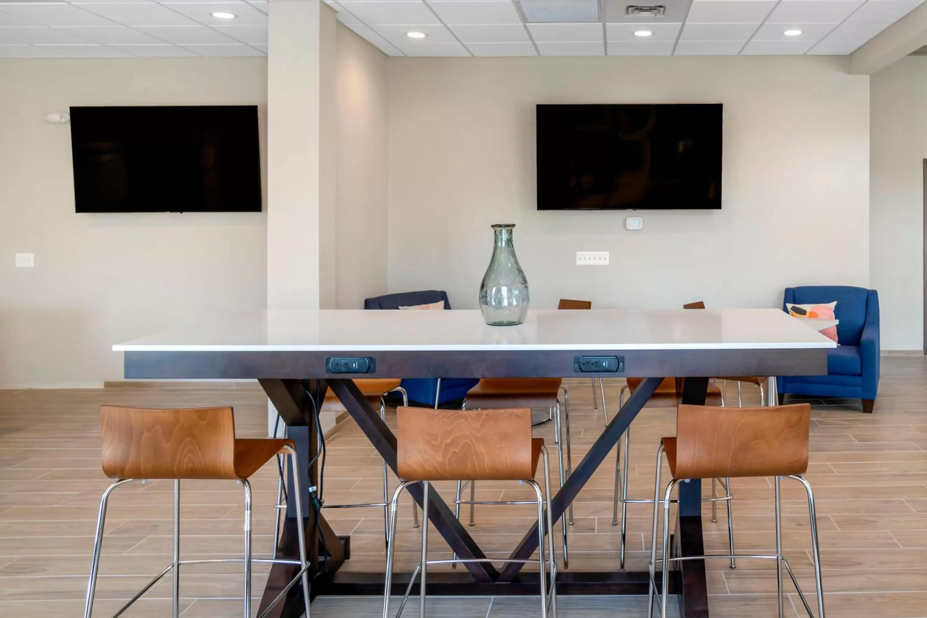 Breakfast in The Inn at Leonardtown, an Ascend Collection Hotel