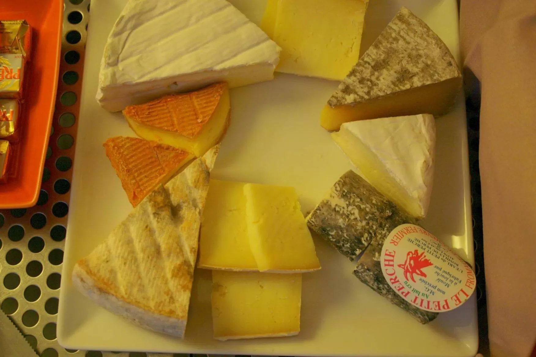 Food and drinks in Cit'Hotel Capricorne