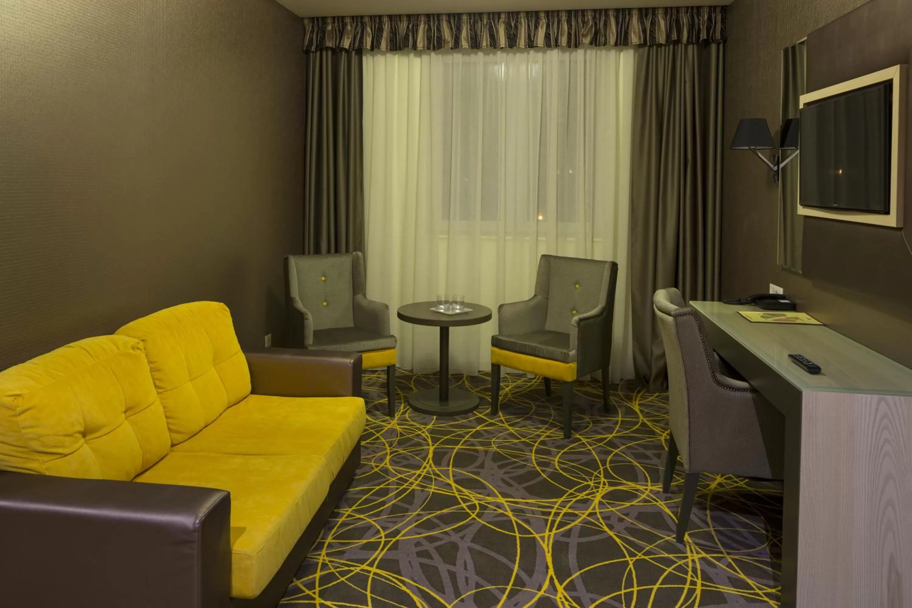 TV and multimedia in Exclusive Hotel & More