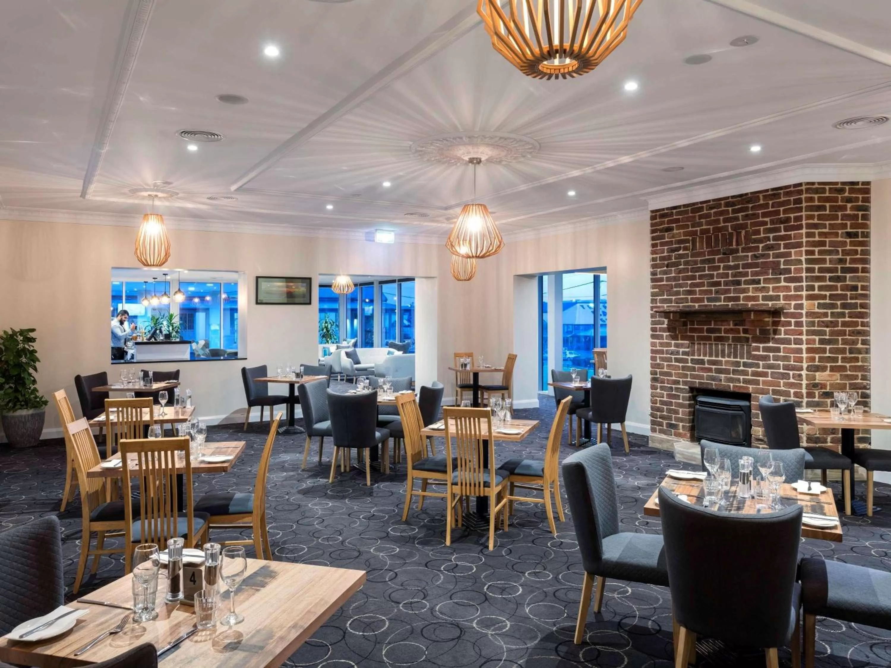 Restaurant/places to eat in Mercure Goulburn