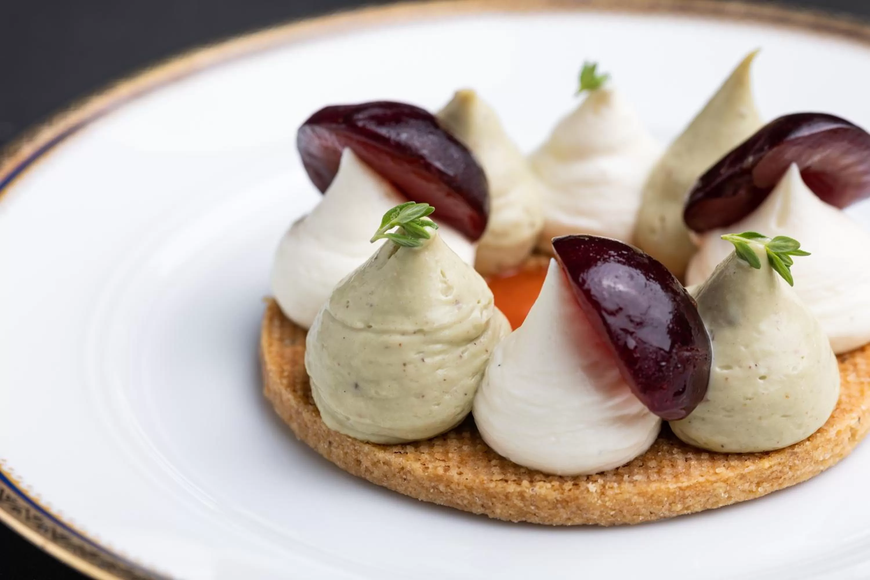 Restaurant/places to eat in Habitat Boutique Hotel