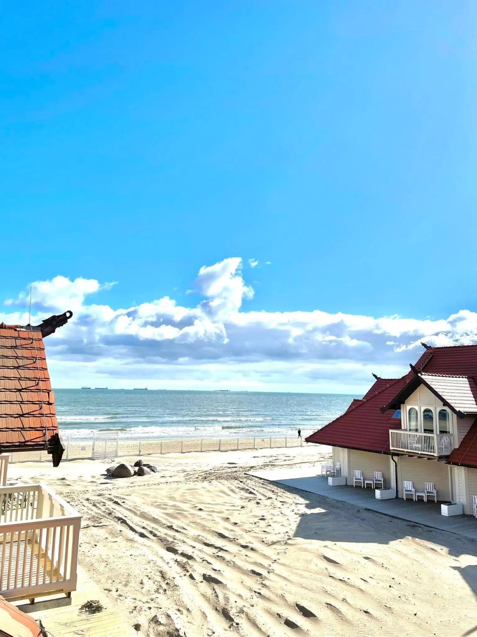 Beach in Hotel Zhong Hua