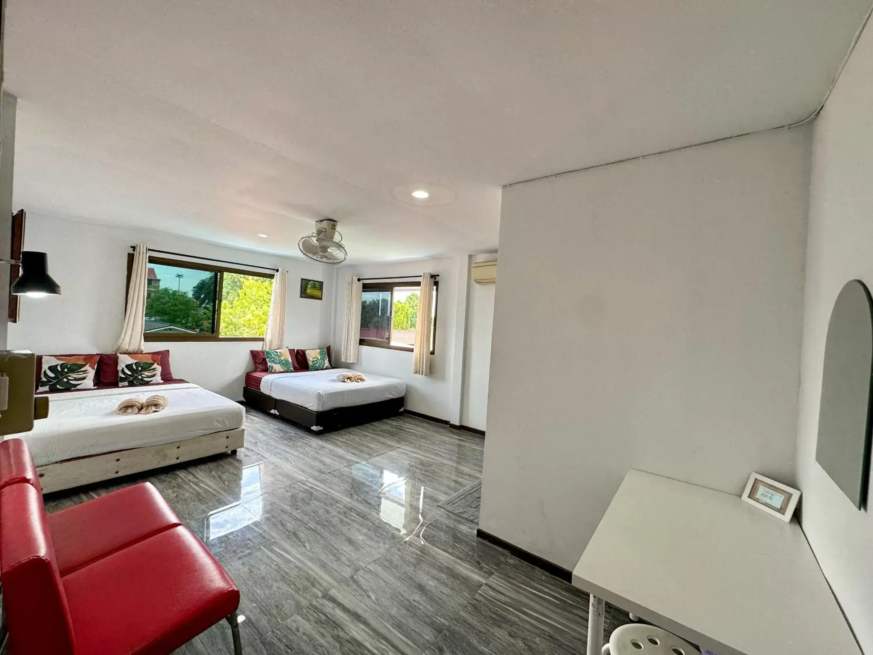 Classic Quadruple Room in Your Home AYUTTHAYA Classic Quadruple Room in Your Home AYUTTHAYA