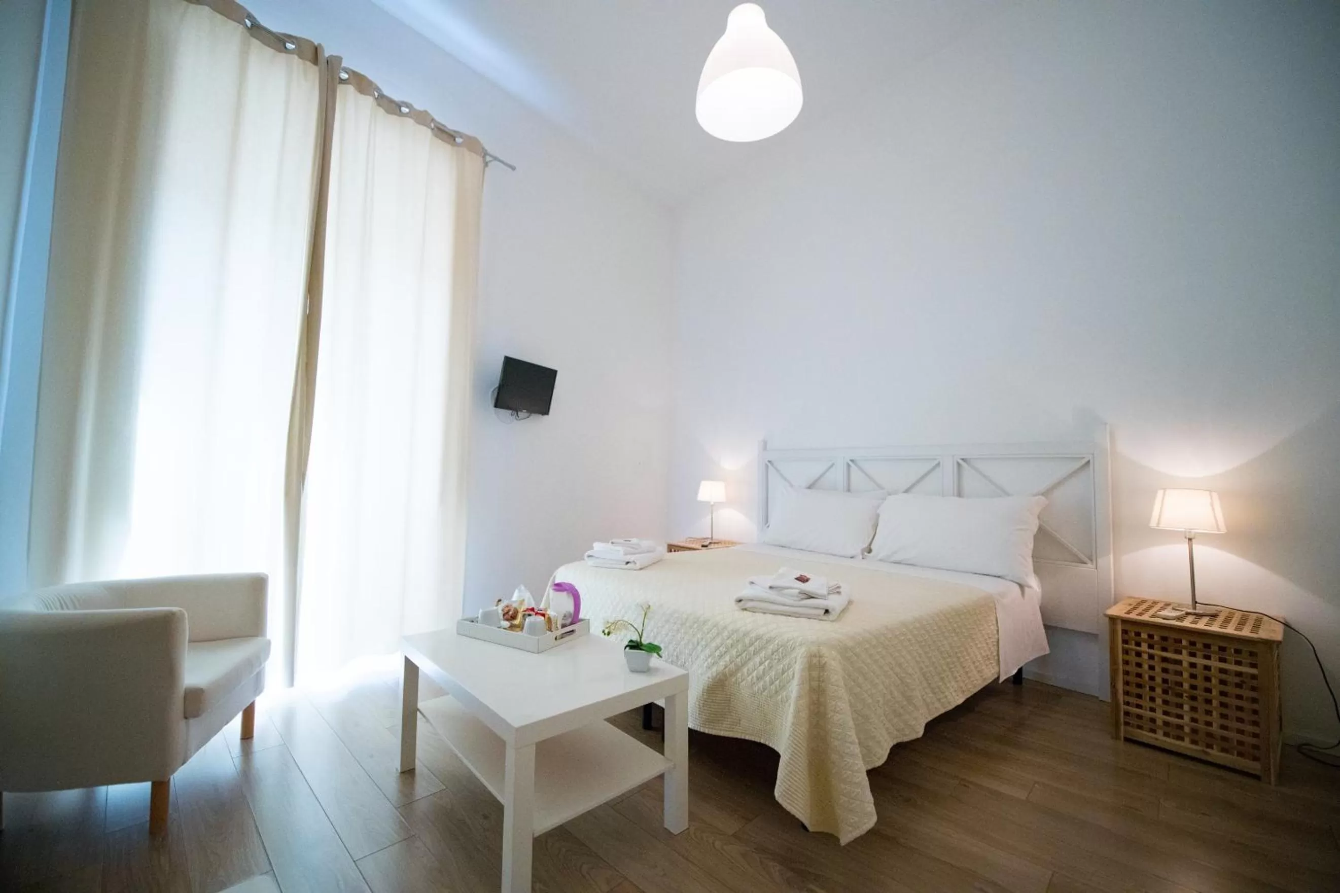 Balcony/Terrace, Bed in B&B Barone Sieri Pepoli