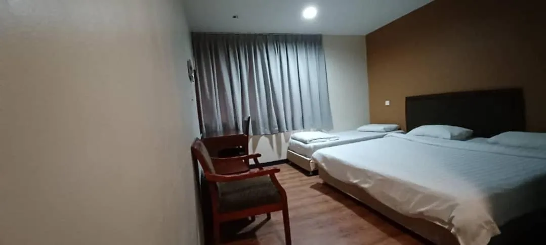 Bed in Hotel Sadong88