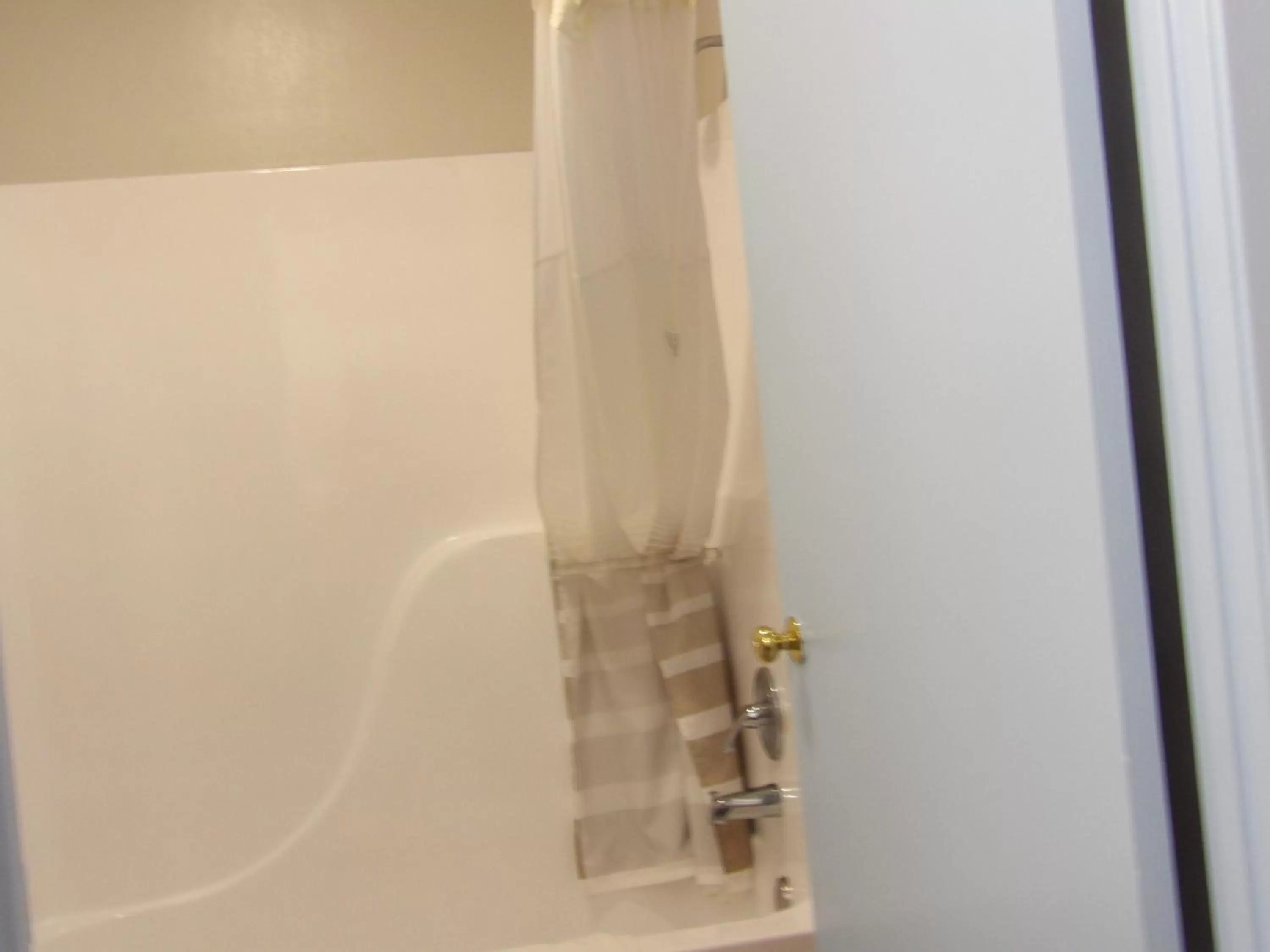 Super 8 by Wyndham Ocean Springs Biloxi