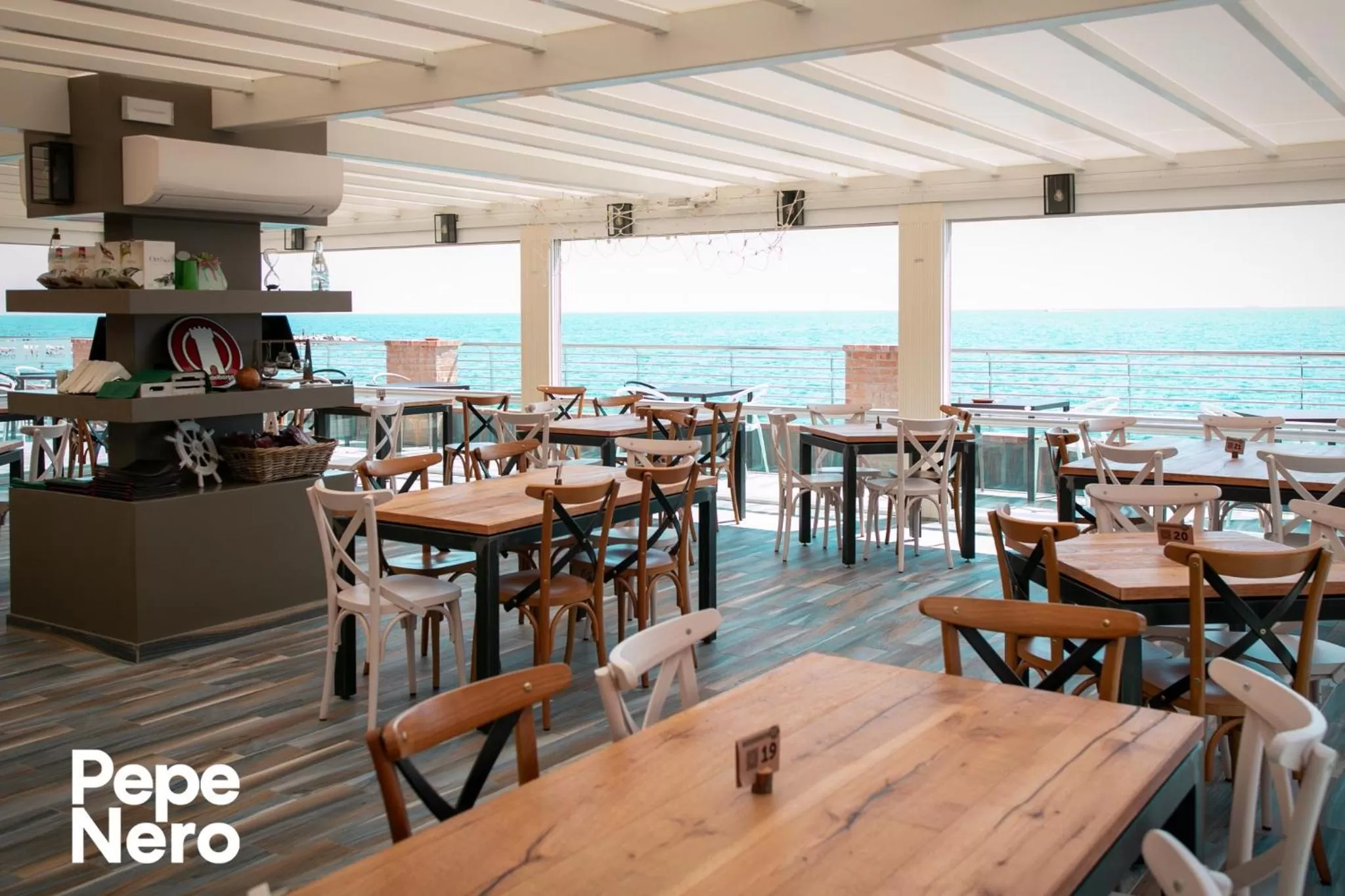 Restaurant/places to eat in Hotel Centro Congressi Polo Nautico