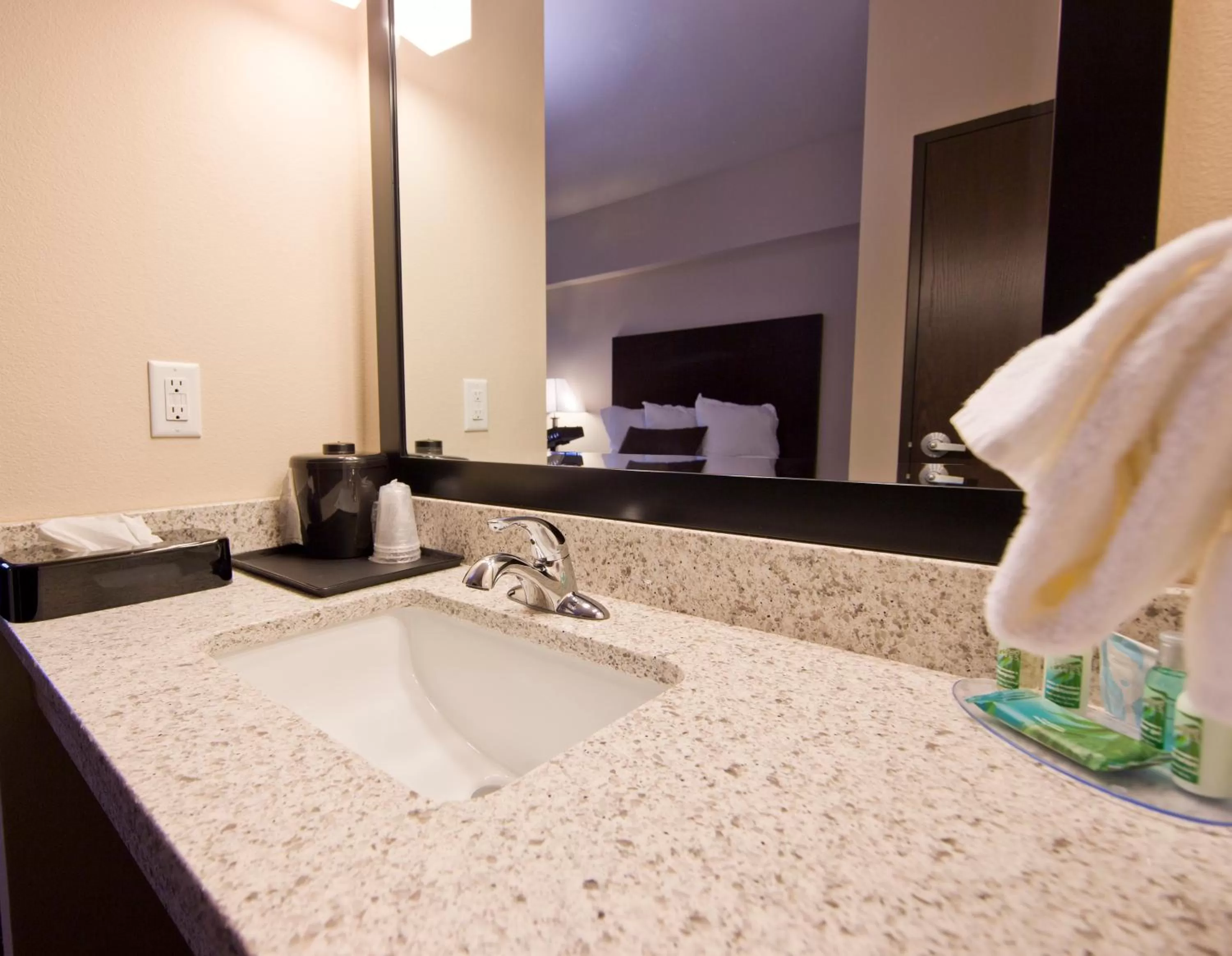 Bathroom in Cobblestone Inn & Suites - Boone