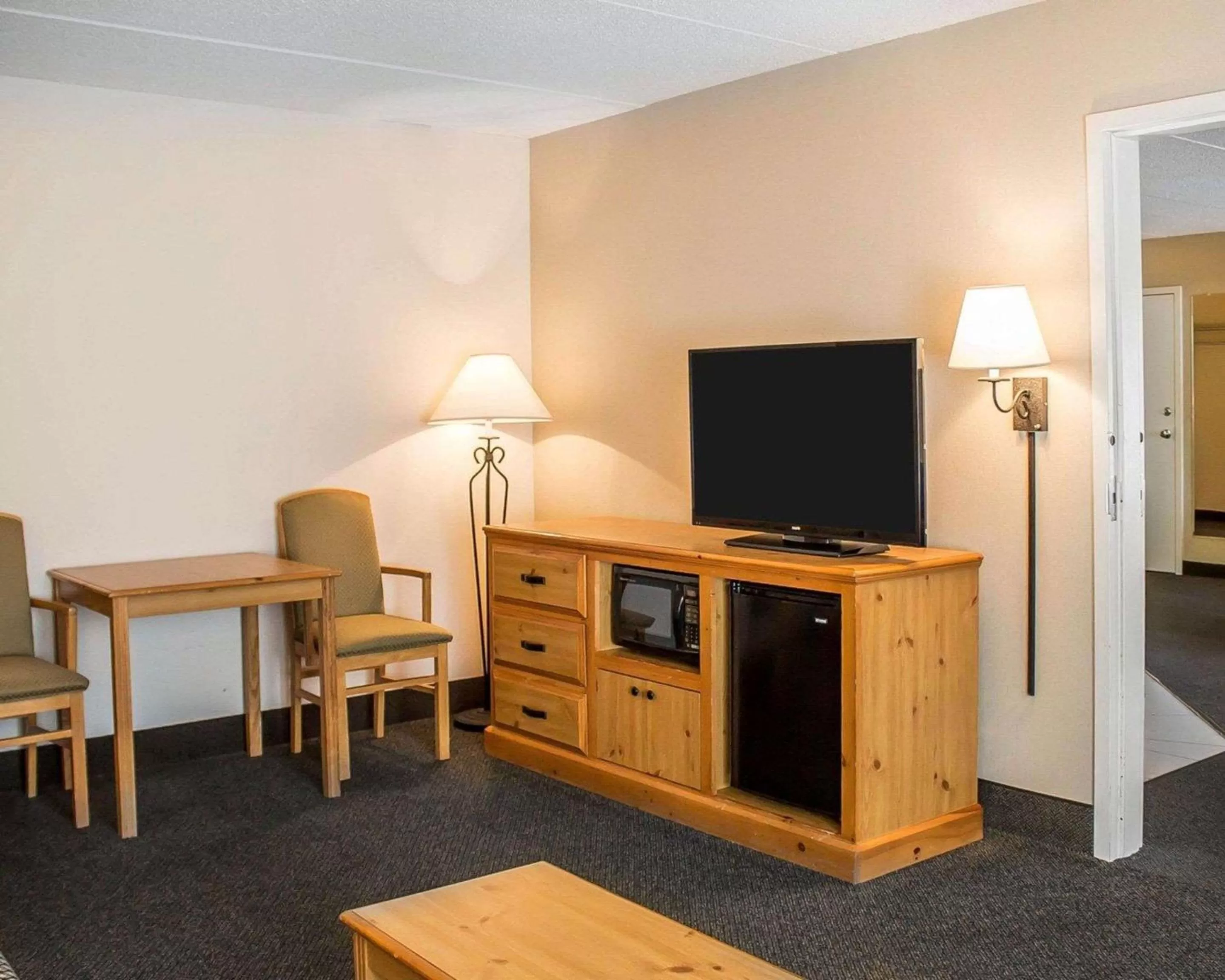 Photo of the whole room in Quality Inn Rhinelander