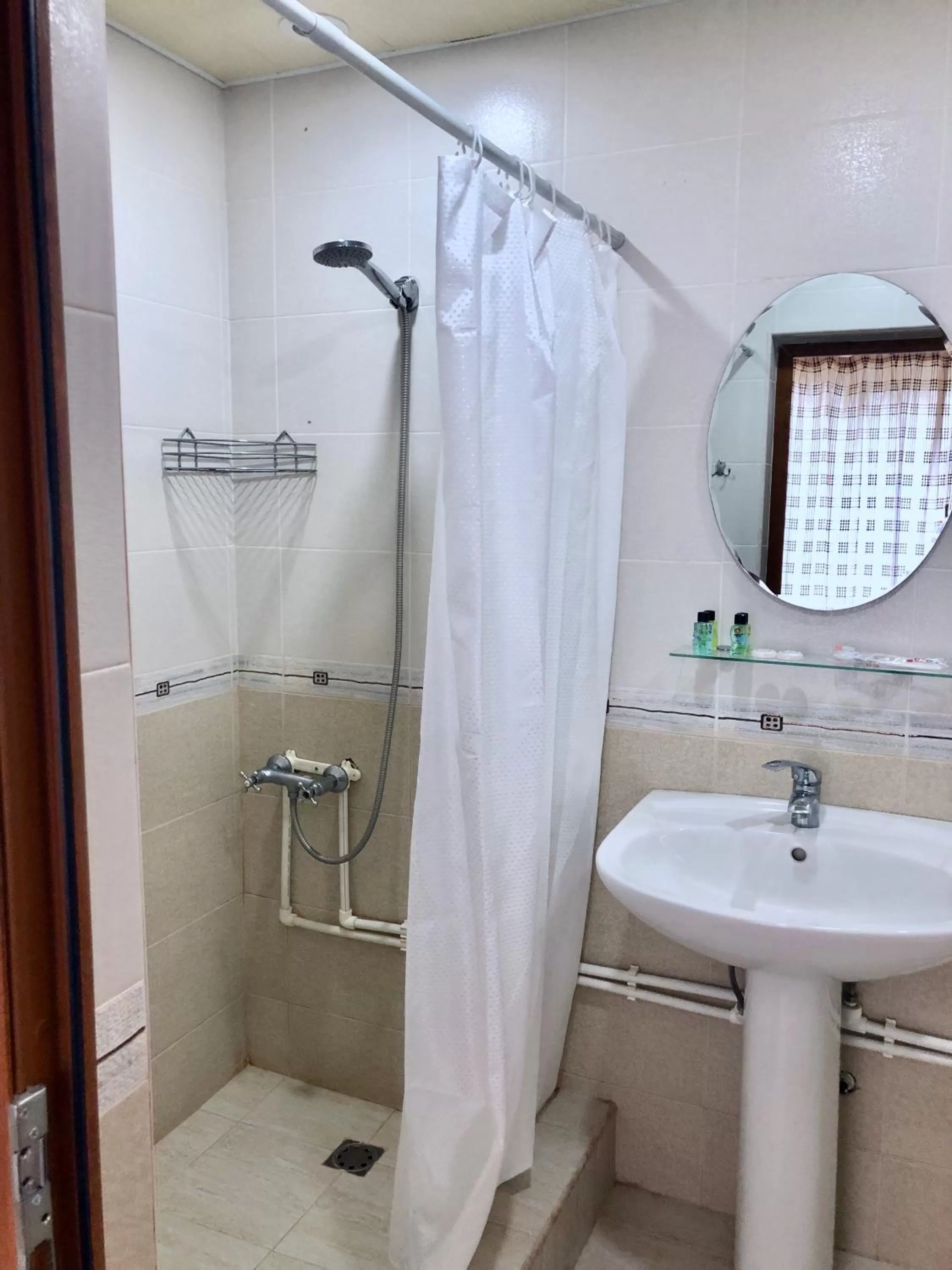 Shower, Bathroom in Dil Hill by Sam