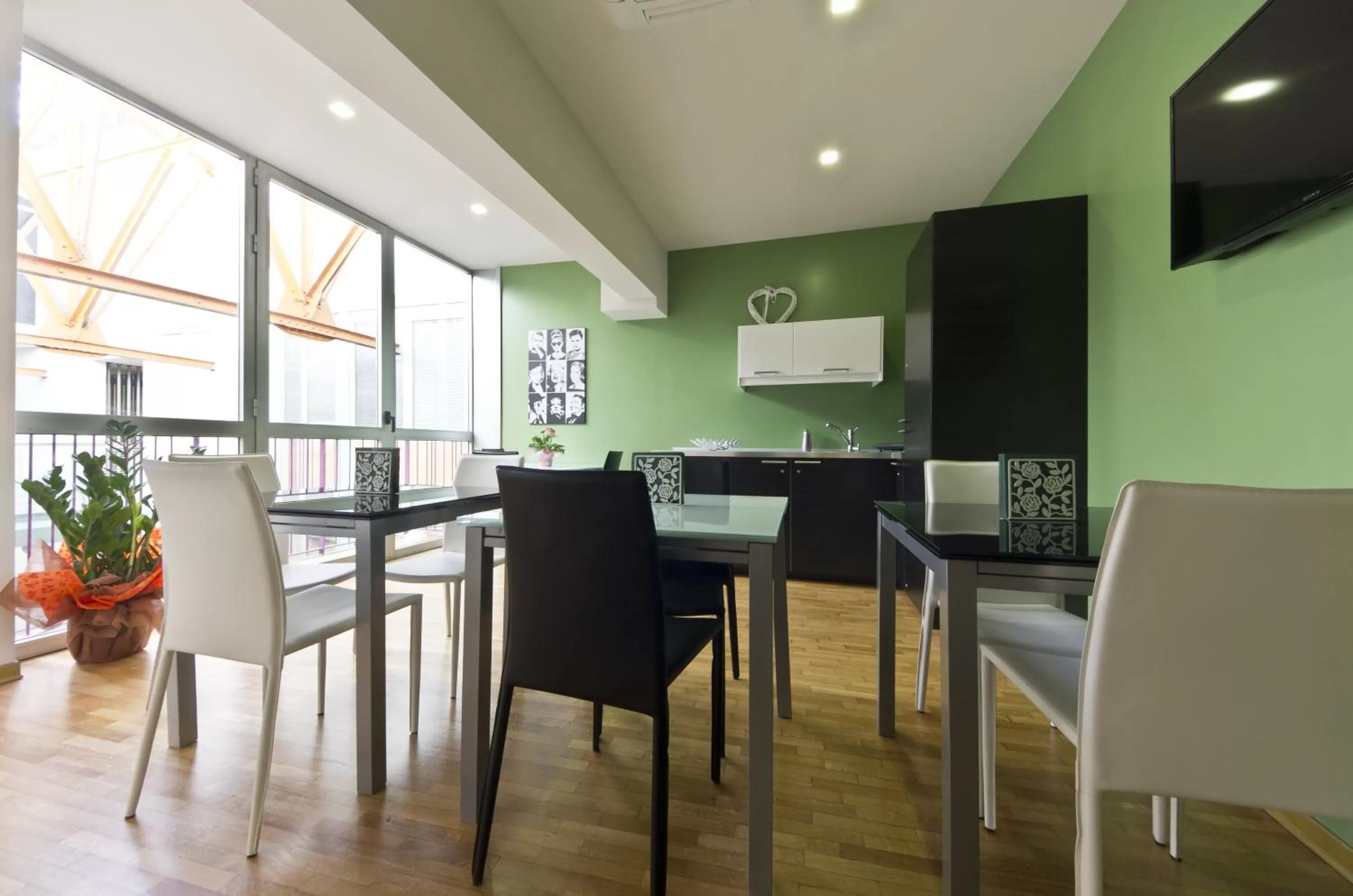 Communal lounge/ TV room in Siena Gallery - Rooms Only