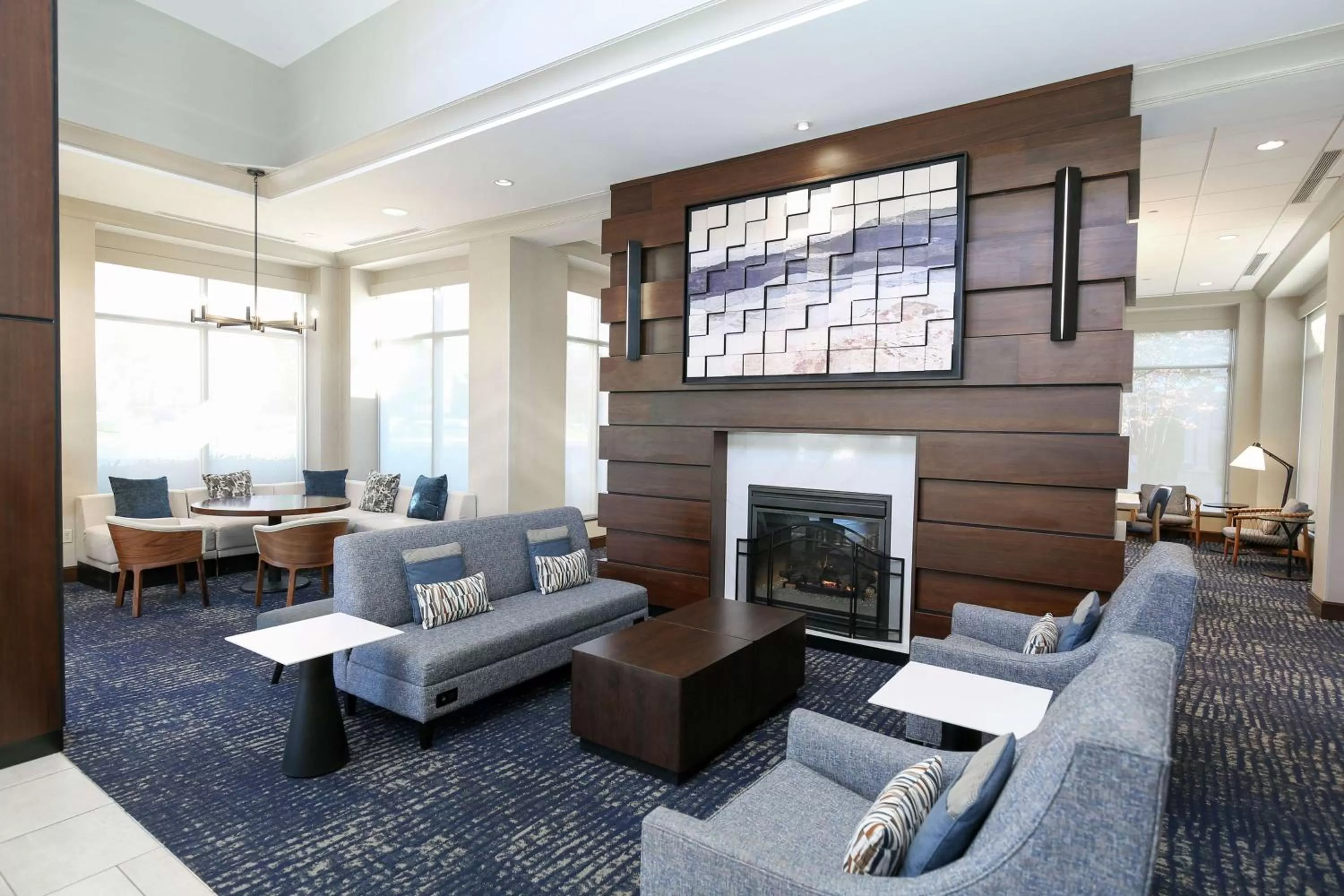 Lobby or reception in Hilton Garden Inn Melville