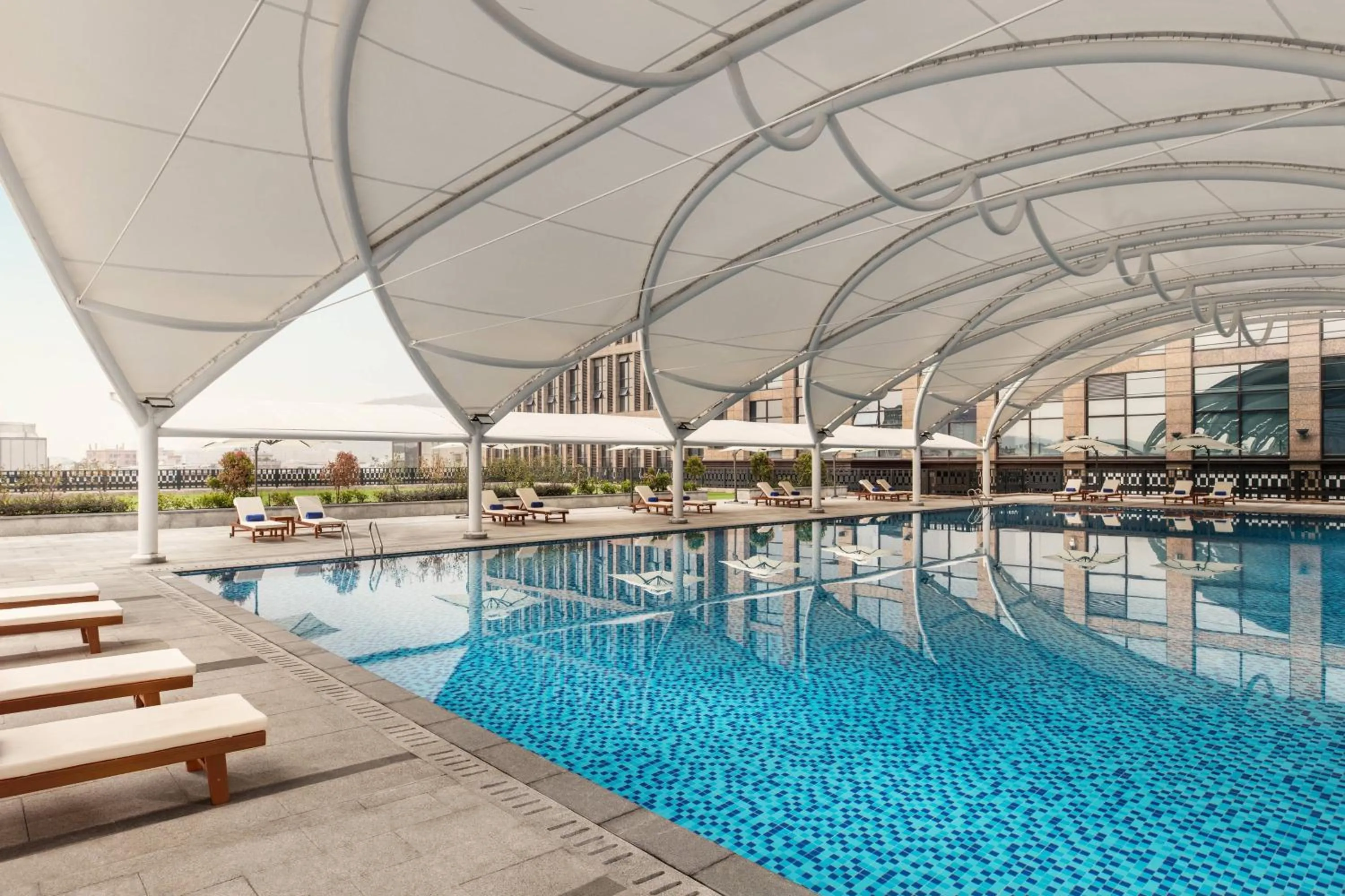 Swimming pool in Courtyard by Marriott Shunde Longjiang