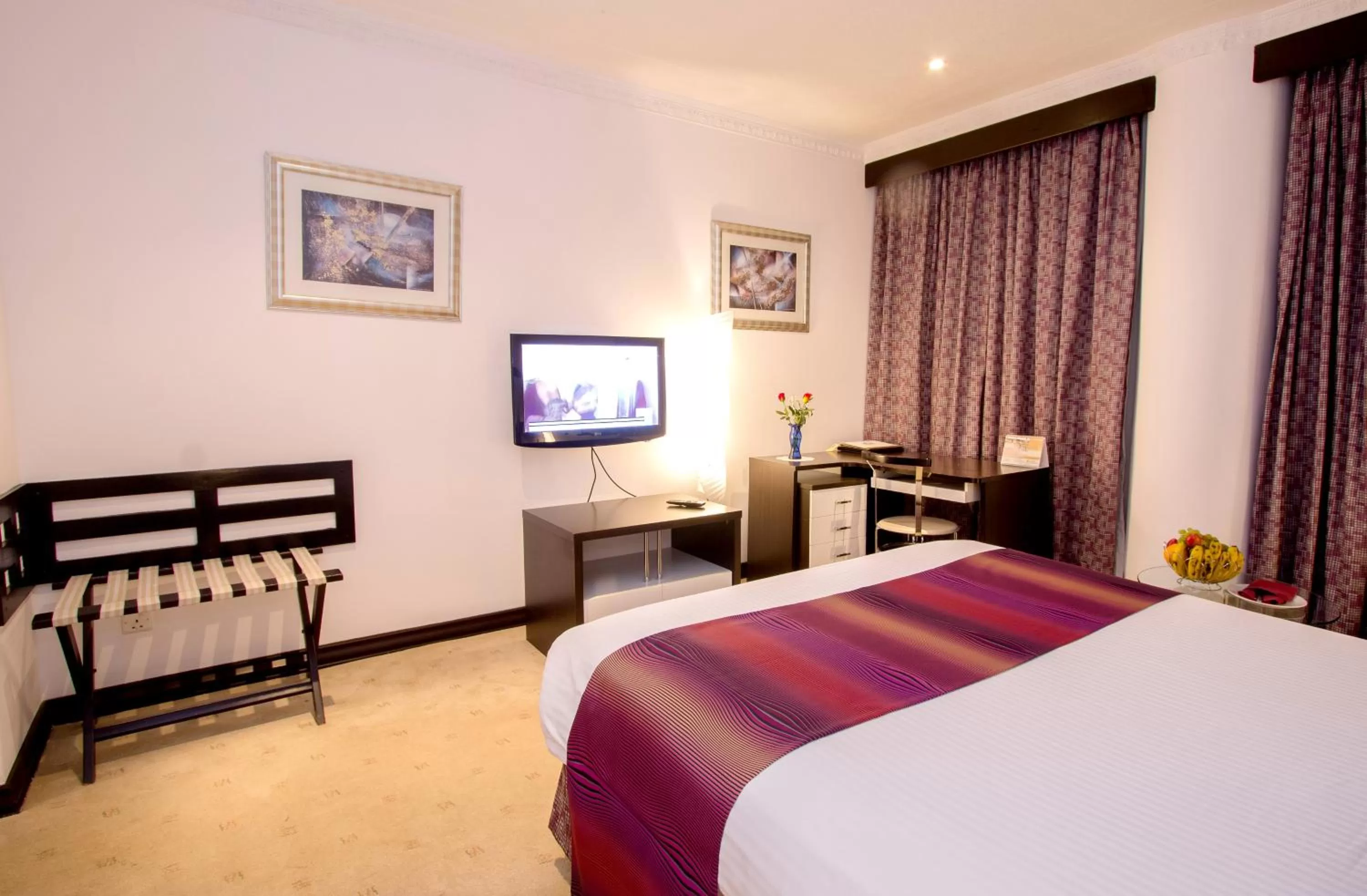 Bed in The Panari Hotel - Near Jomo Kenyatta International Airport