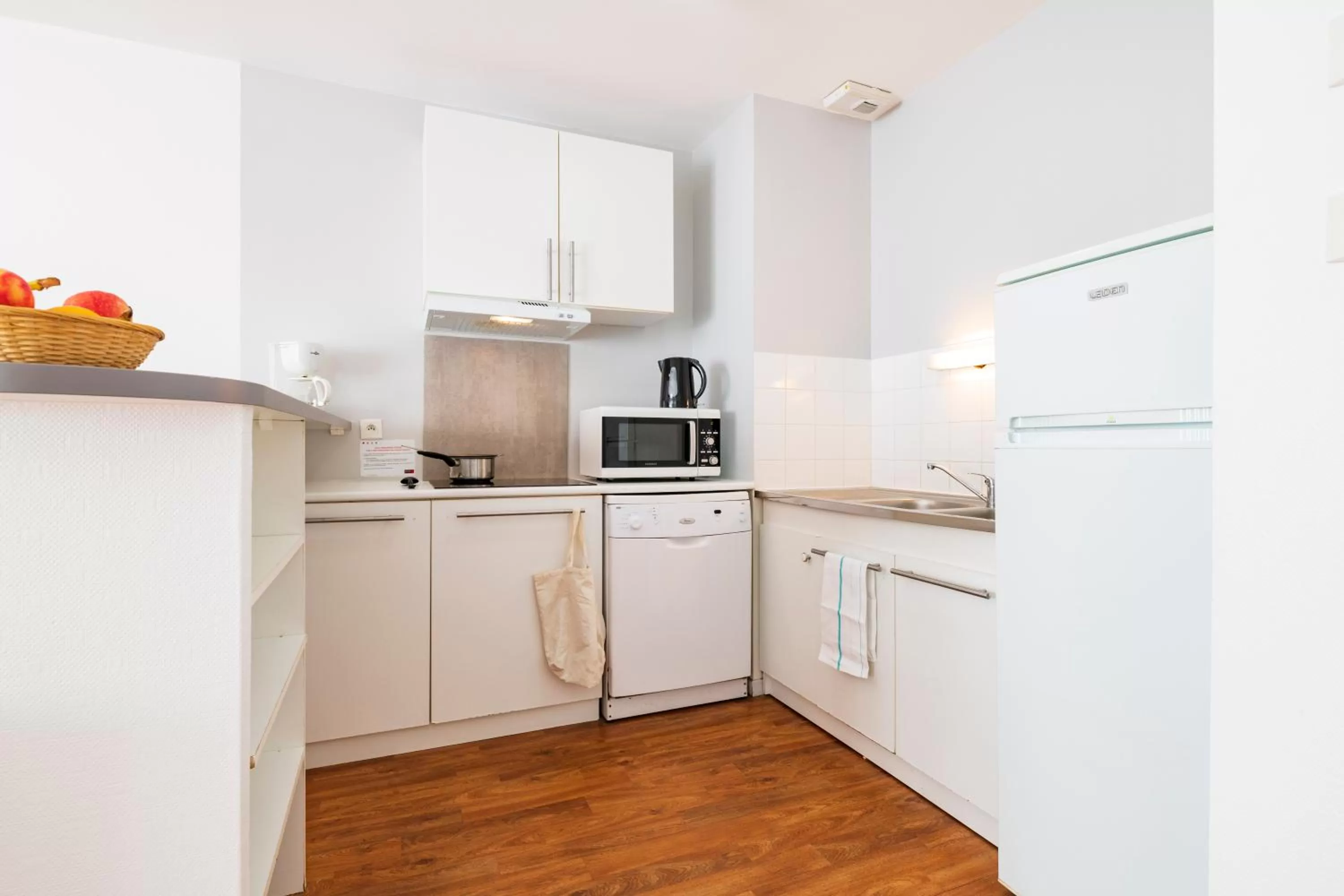 kitchen in Cerise Nantes Atlantis