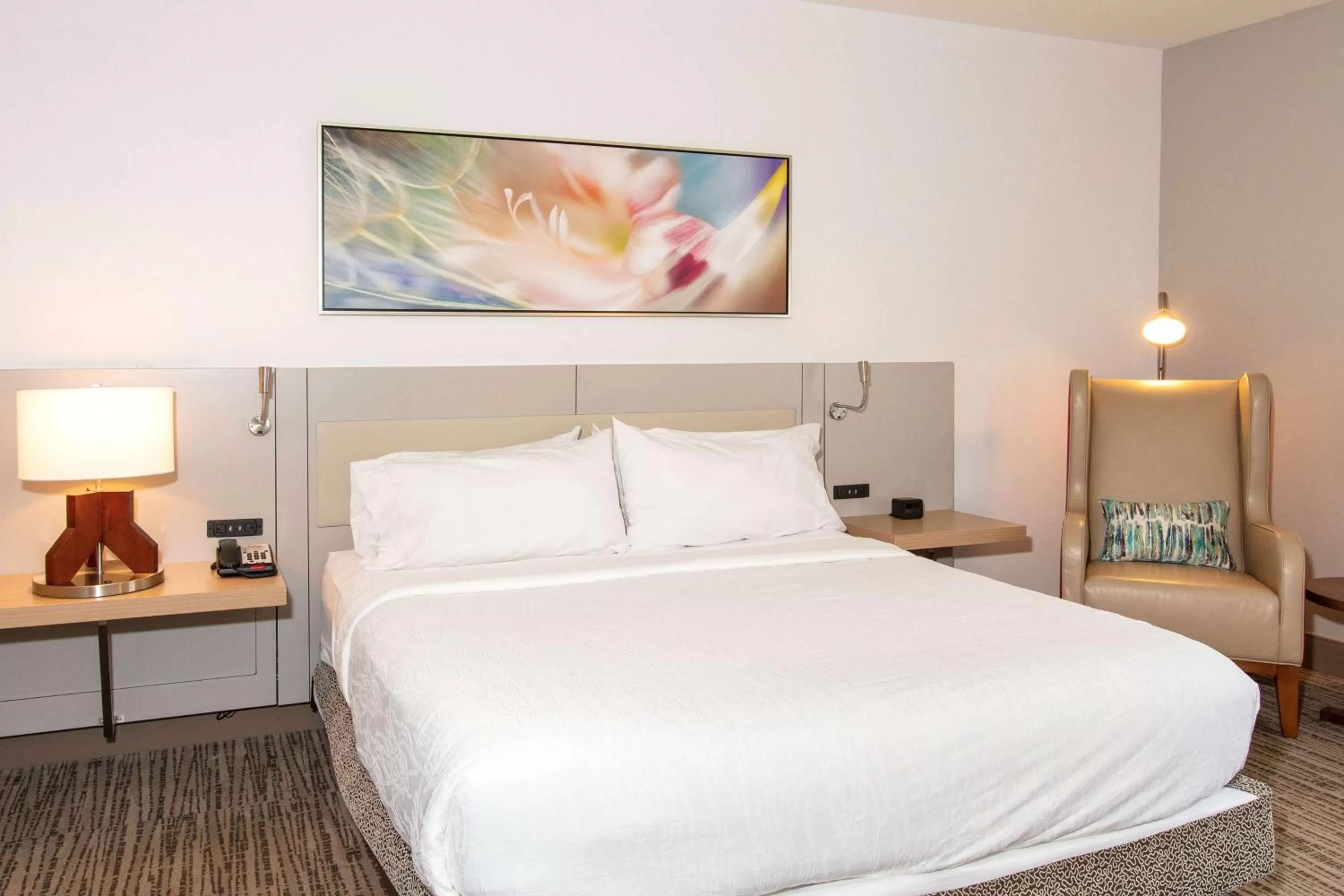 Bed in Hilton Garden Inn Jacksonville Airport