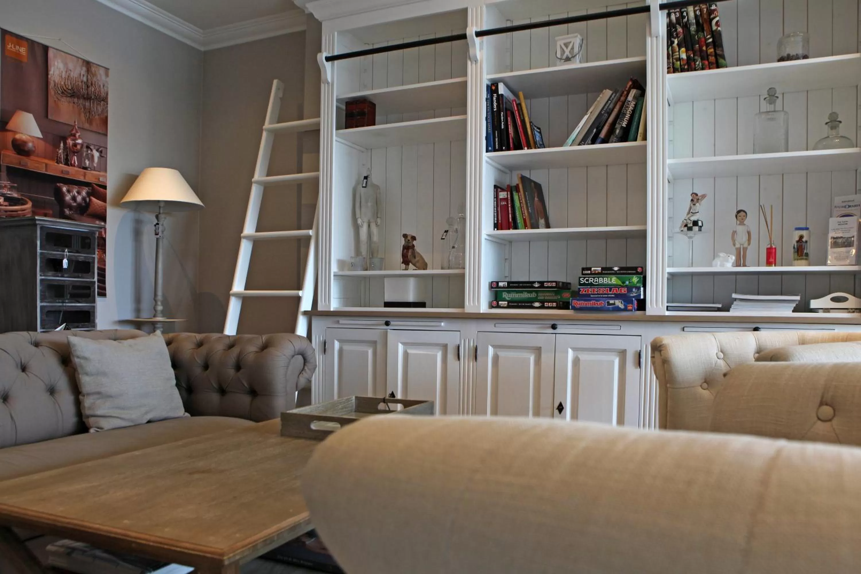 Communal lounge/ TV room in Ara Dune Hotel