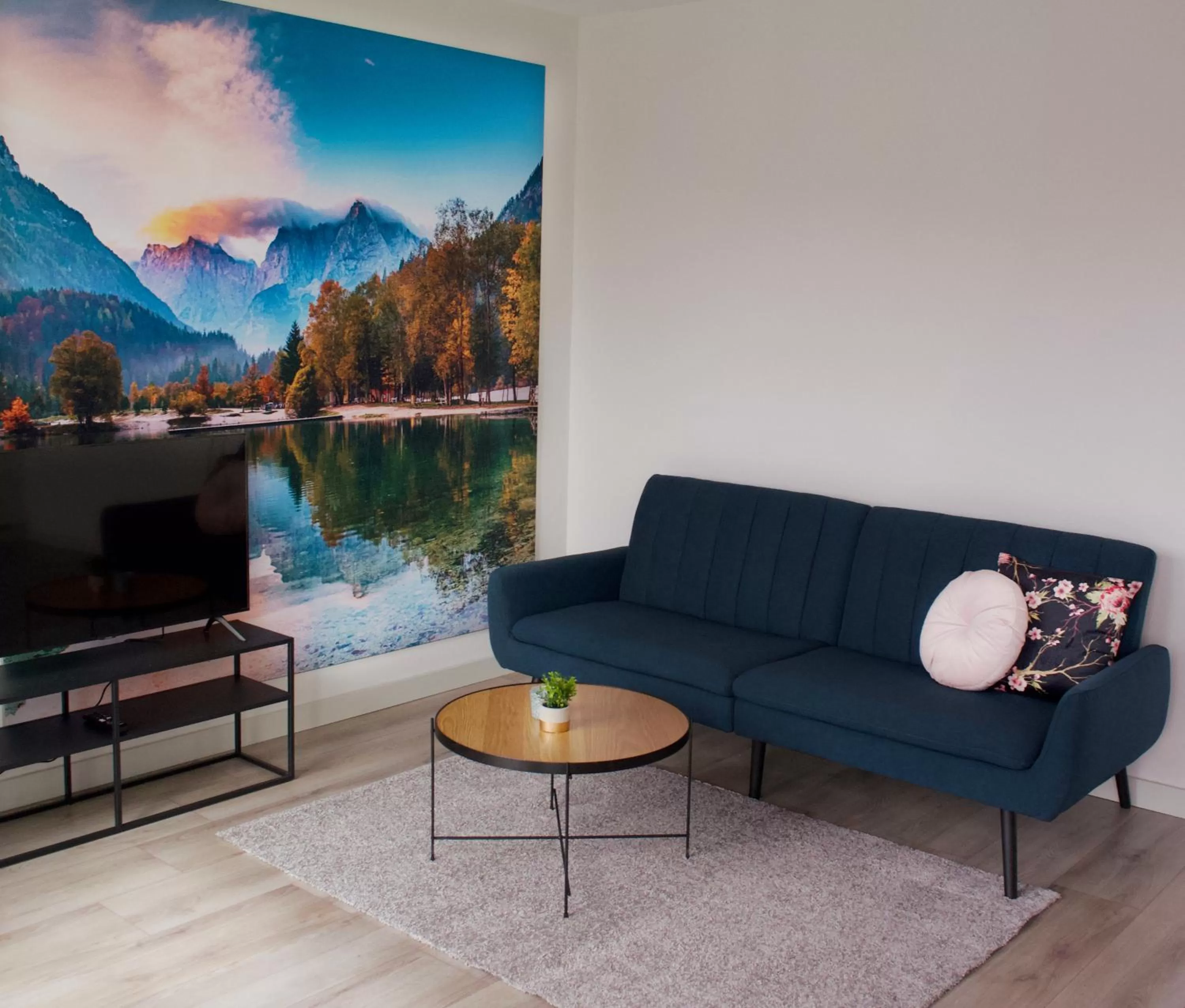 Communal lounge/ TV room in The Residence Enschede