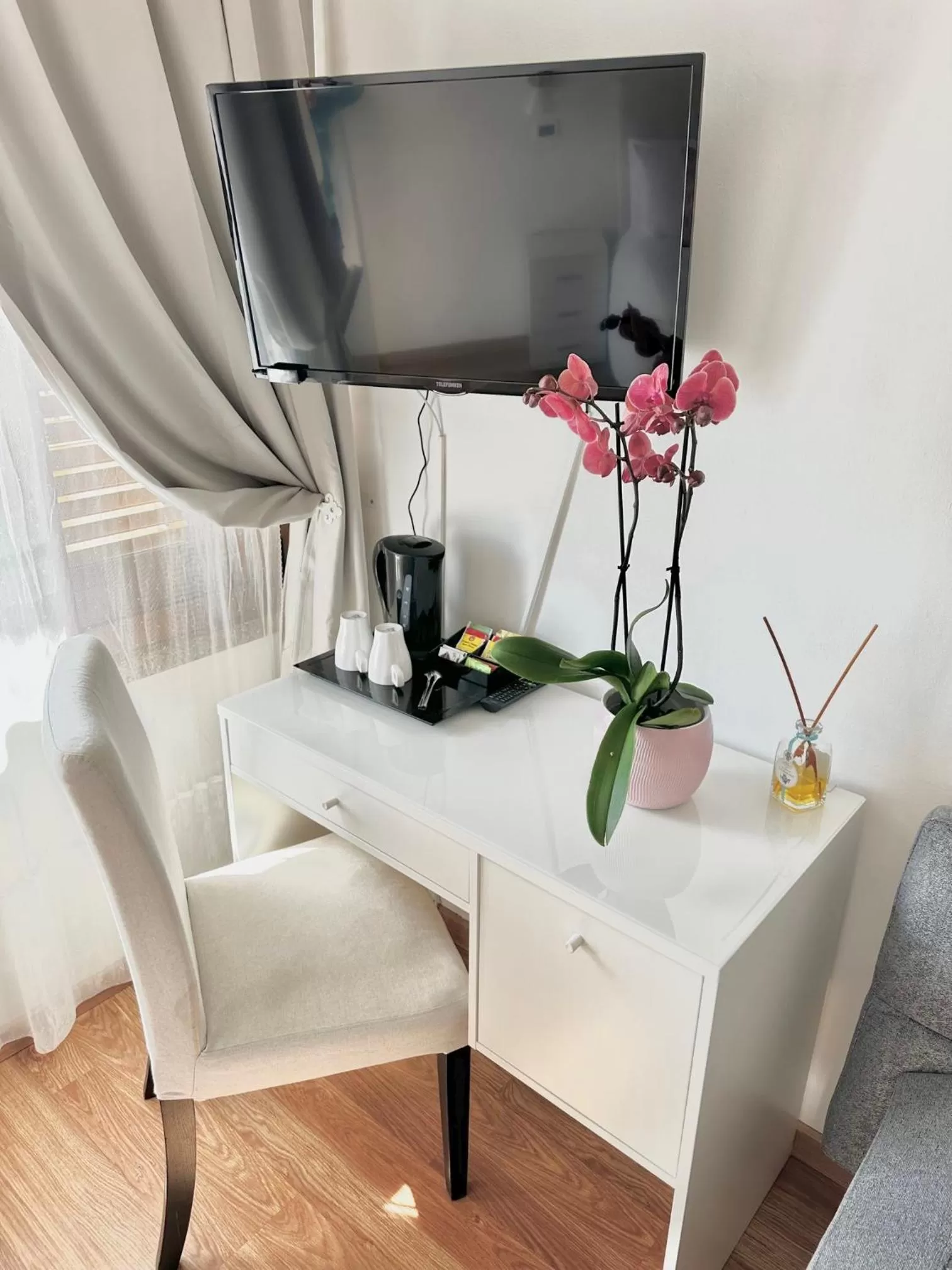 Villa Greta Hotel Rooms & Suites