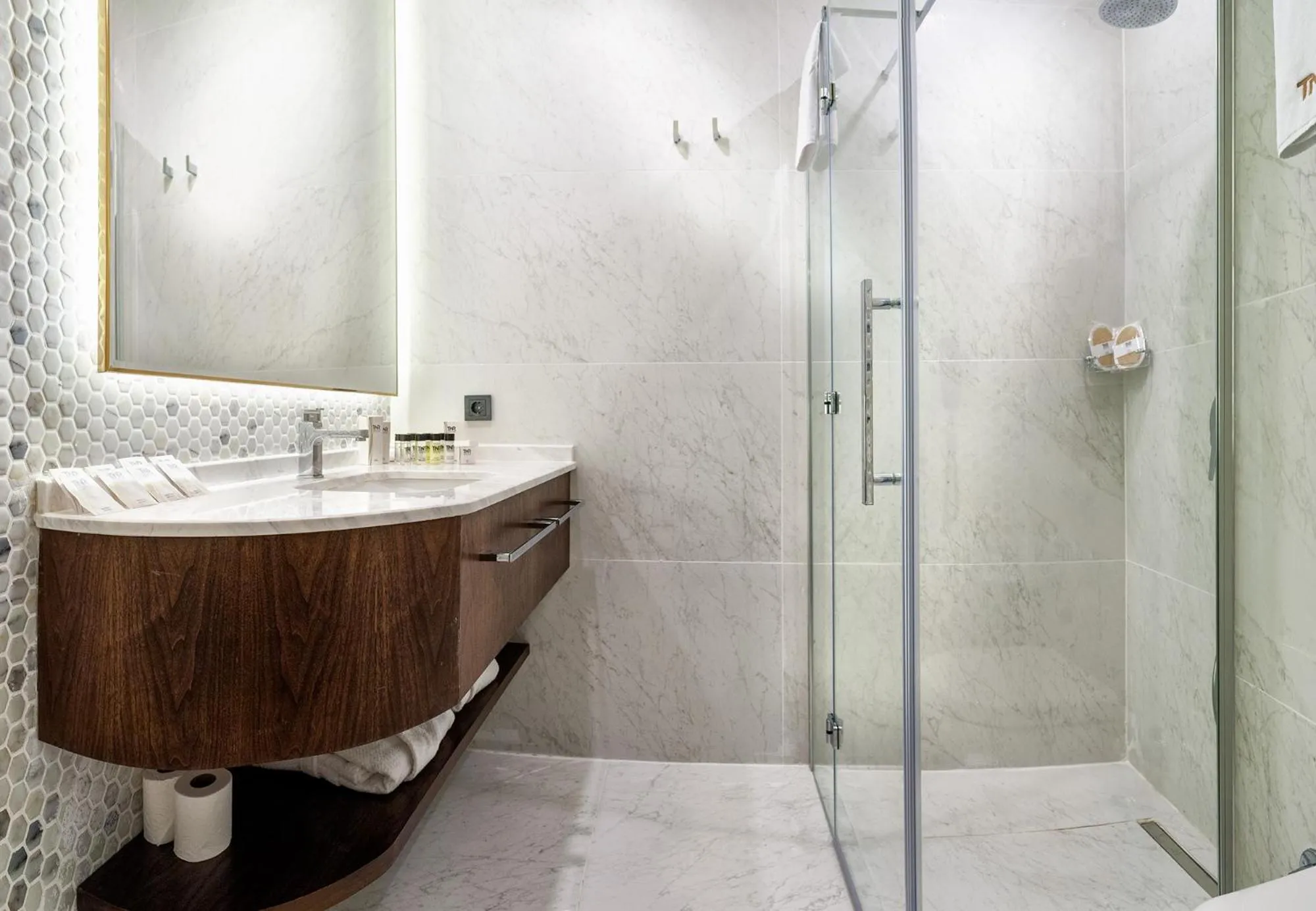 Shower in TNR Otel & Spa