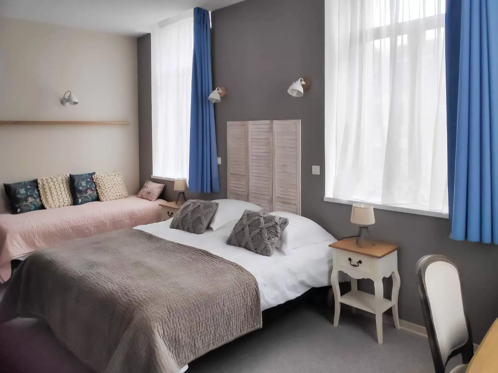 Triple Room in Centre Bol Vert Triple Room in Centre Bol Vert