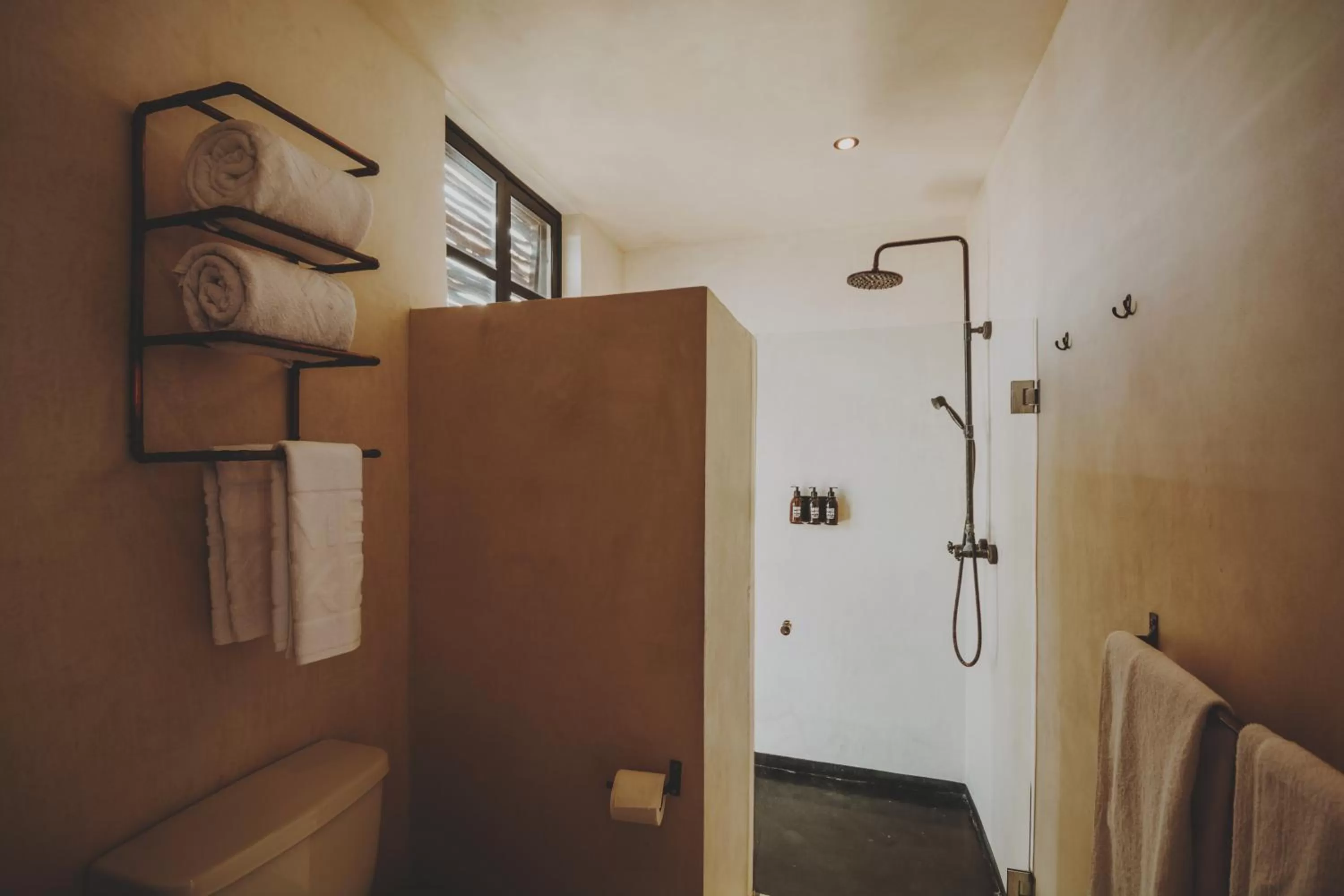 Bathroom in Maka Hotel Boutique