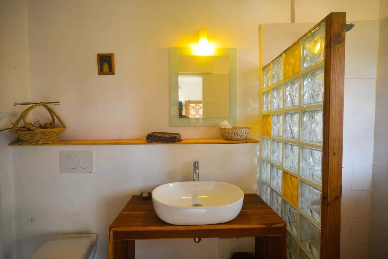 Bathroom in Nyéléni maison sahel