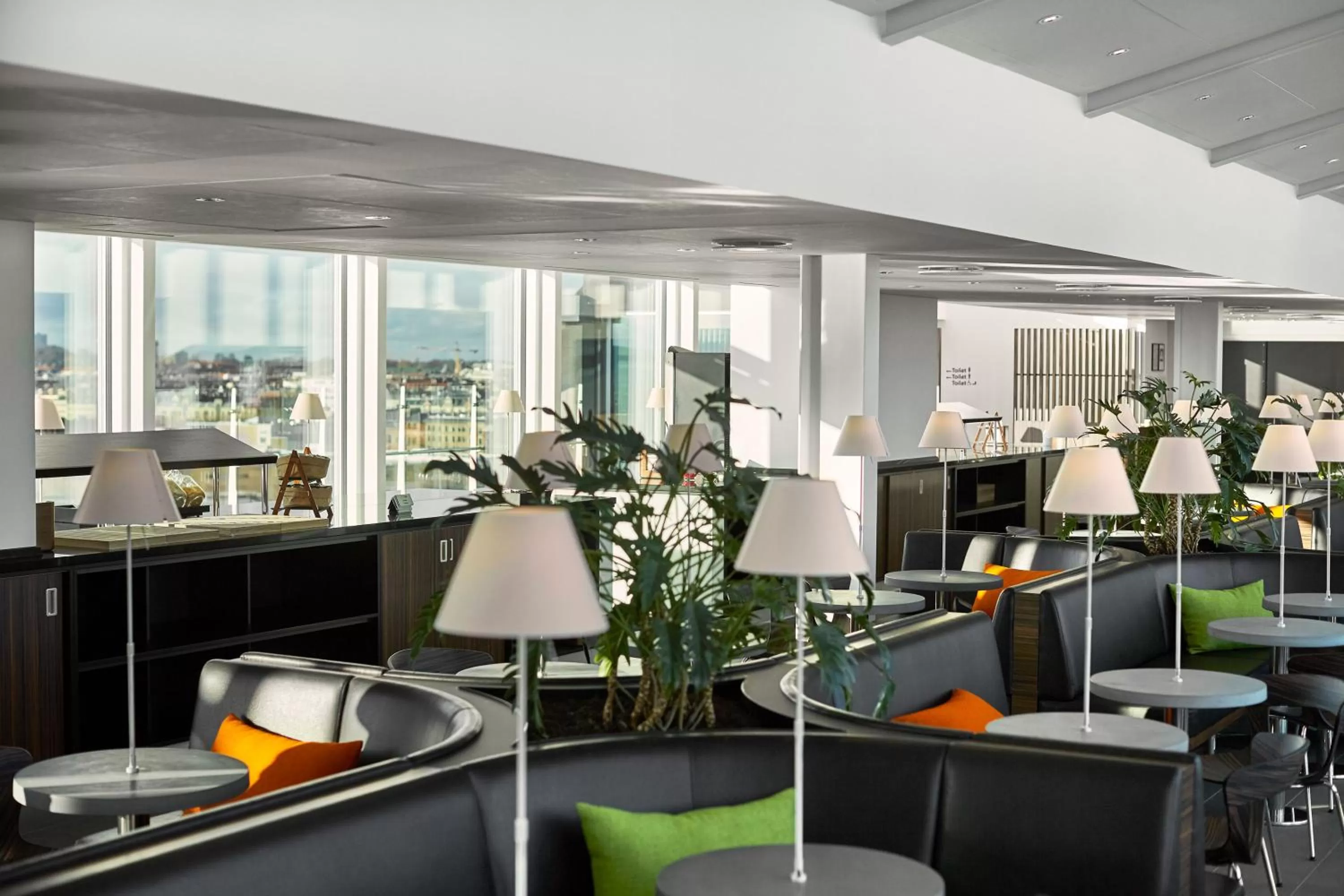 Communal lounge/ TV room in Wakeup Copenhagen - Bernstorffsgade