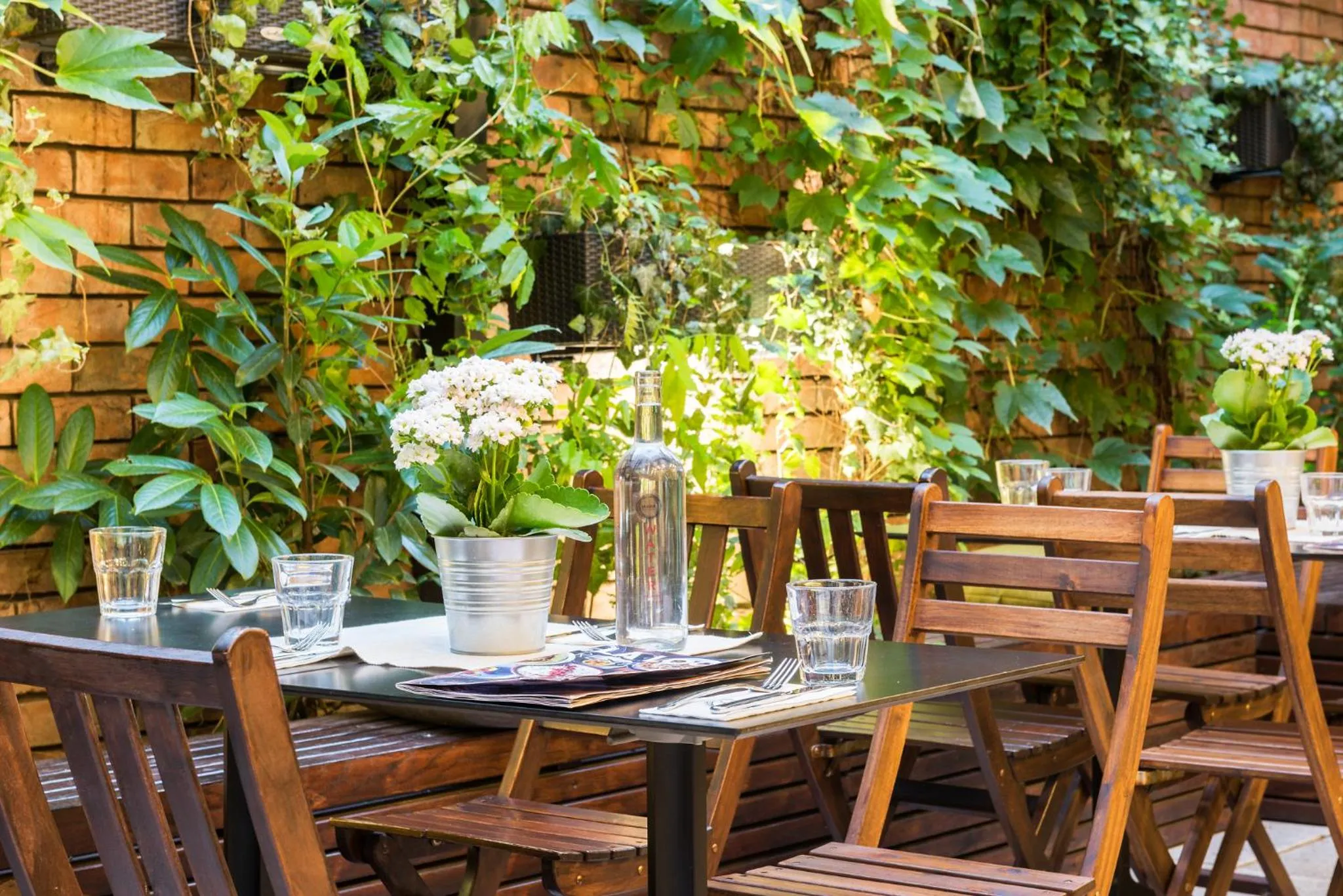 Restaurant/places to eat in MOSAIC HOUSE Design Hotel