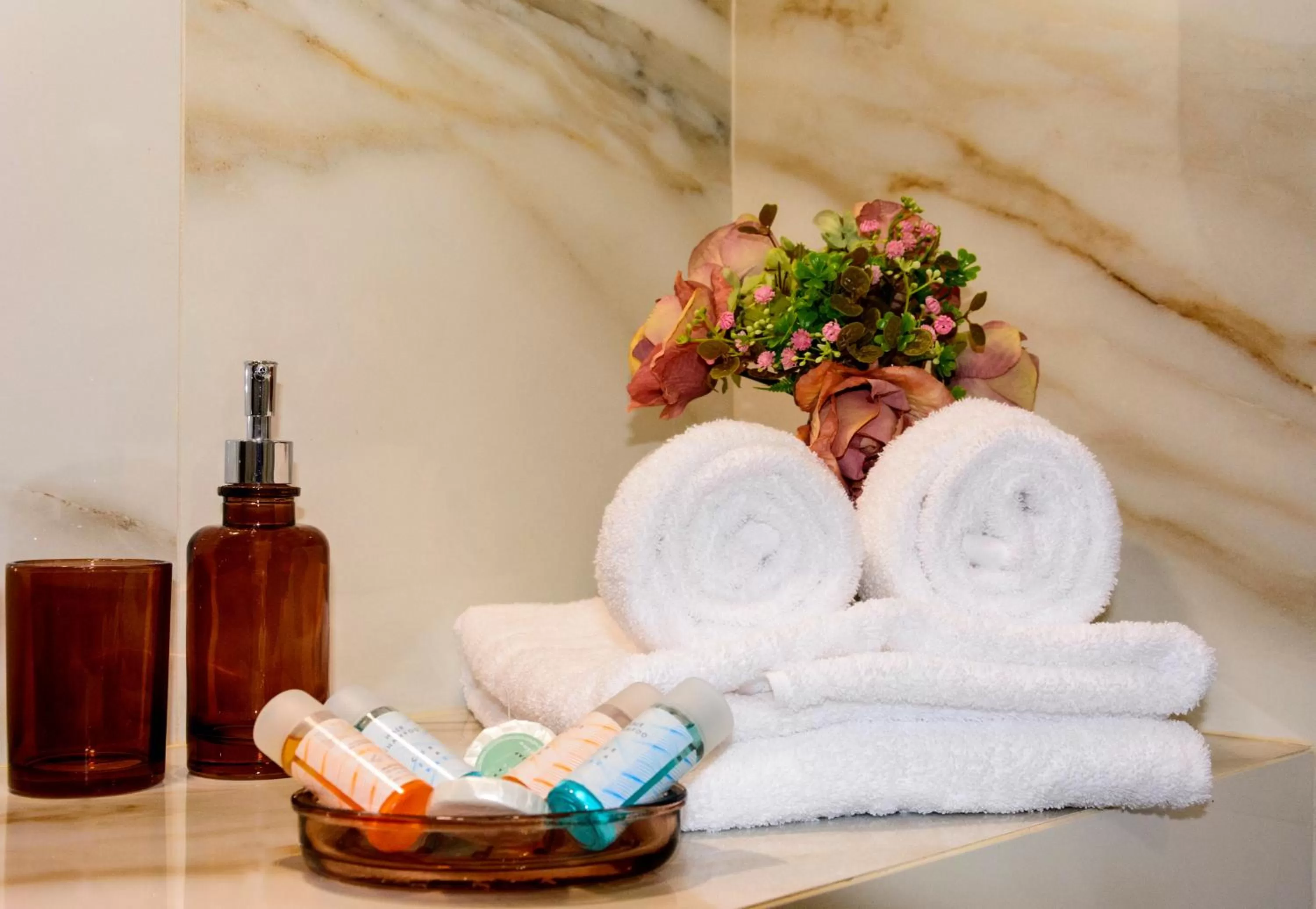 towels in Nafsika Suites