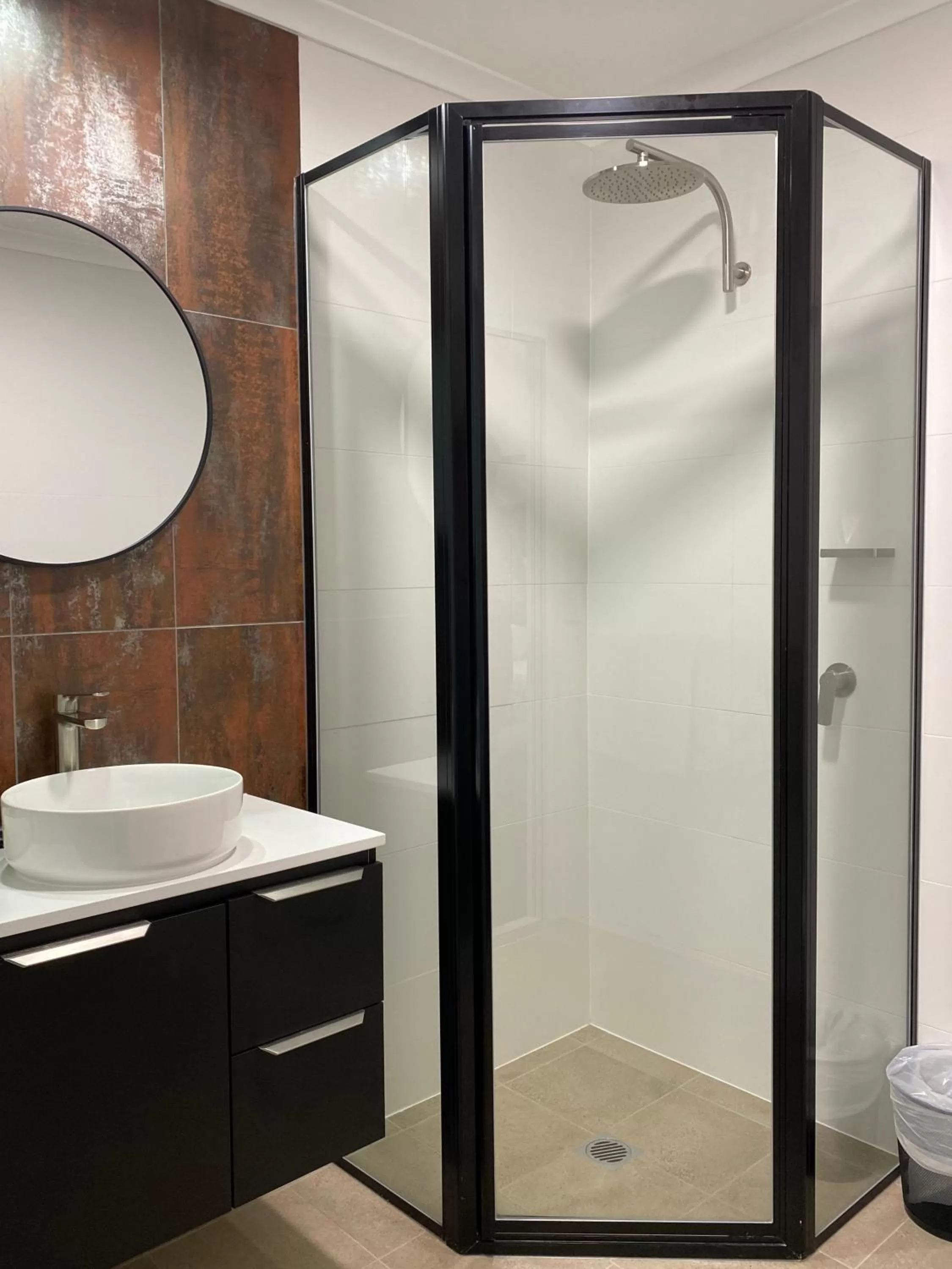 Cattlemans Country Motor Inn & Serviced Apartments