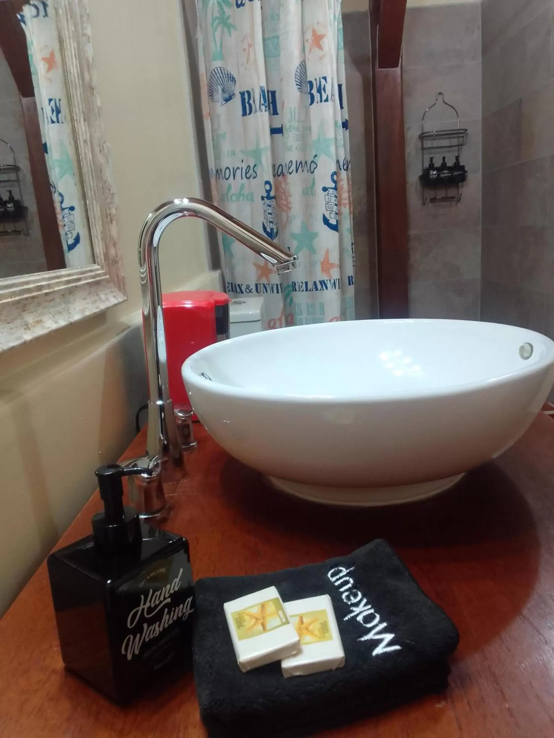 Deluxe King Room in The BNB on Triggerfish Close to the airport Deluxe King Room in The BNB on Triggerfish Close to the airport