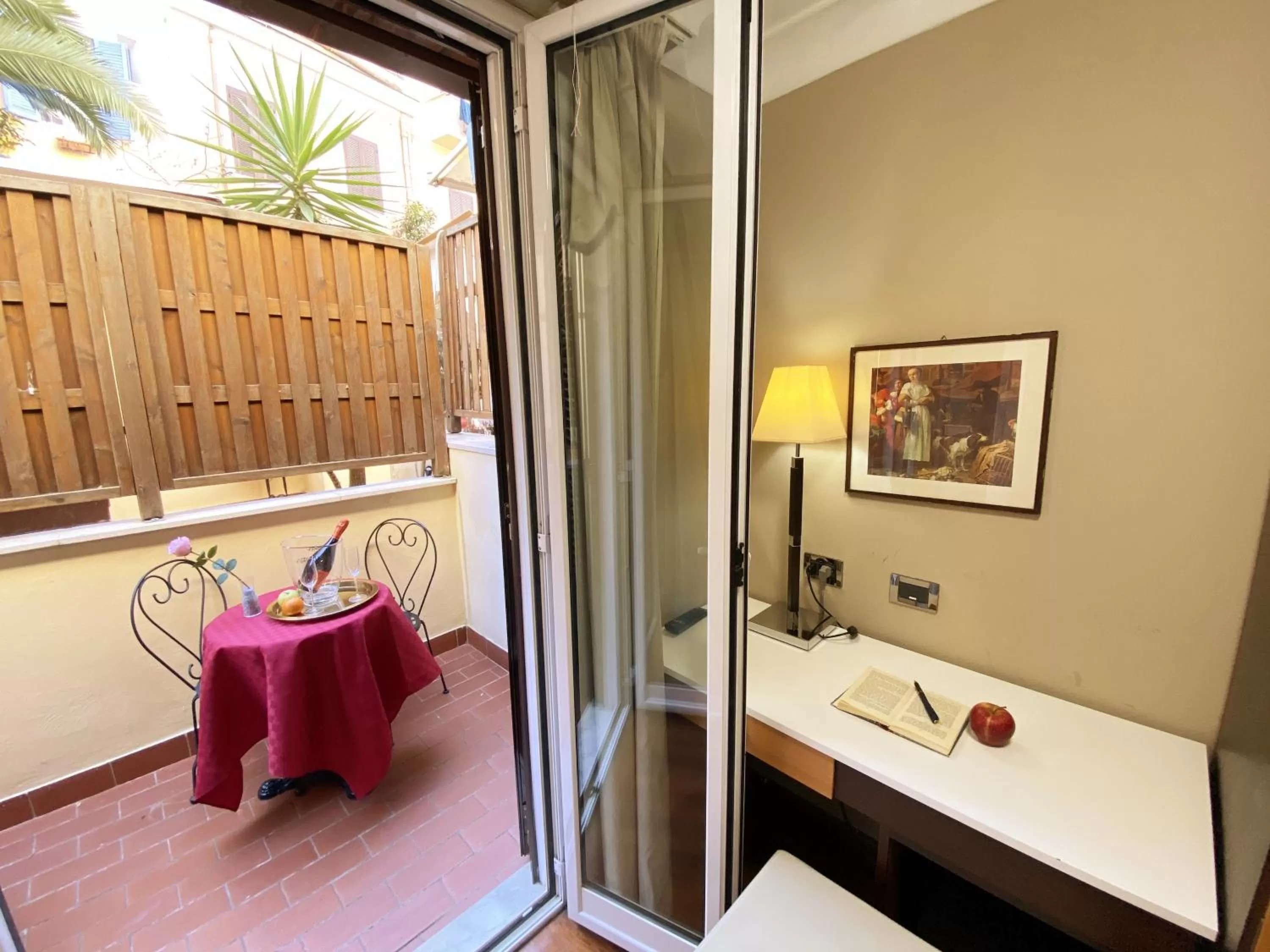 Photo of the whole room in Hotel Giolitti