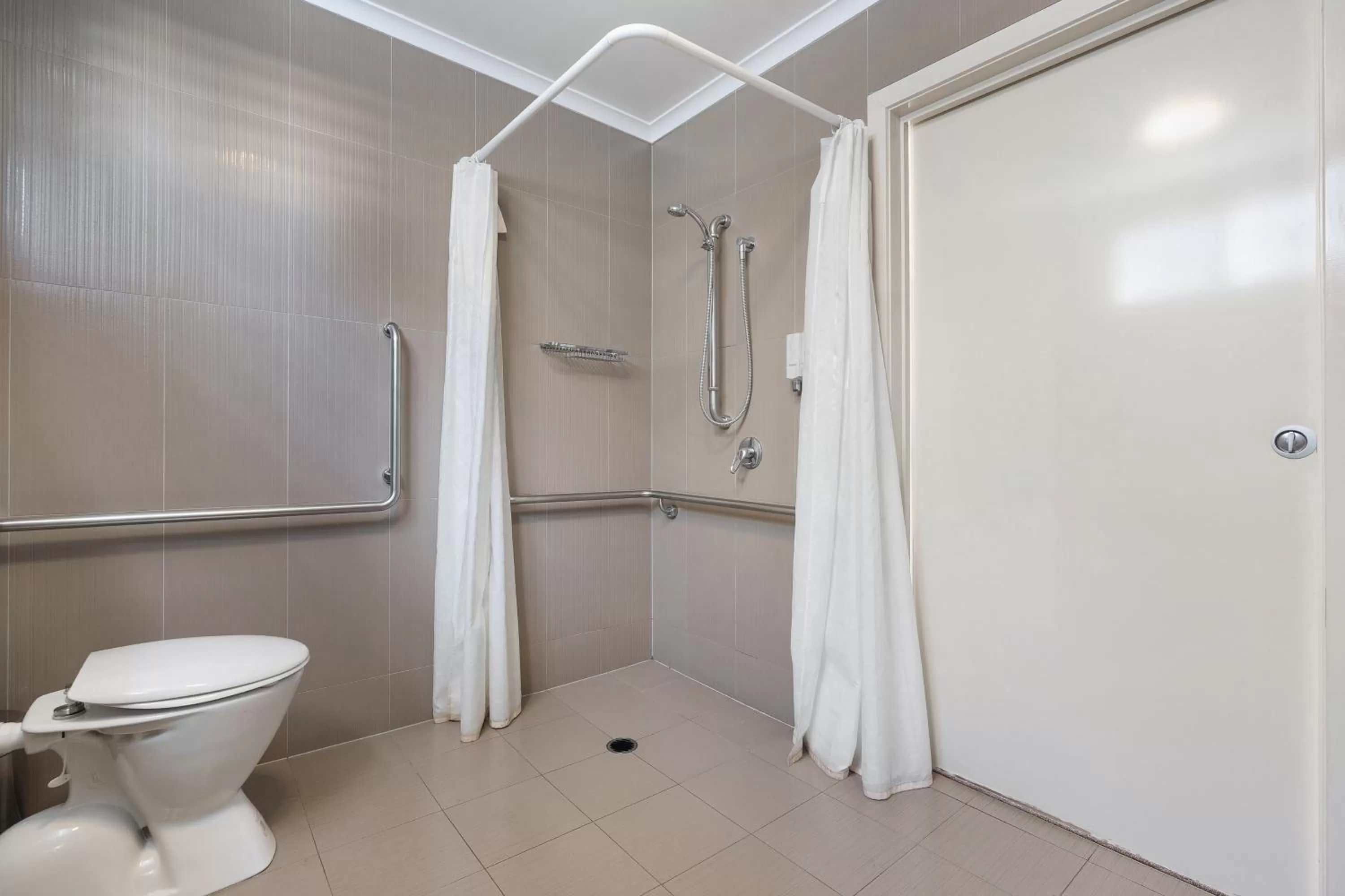 Bathroom in Smart Stayzzz Inns