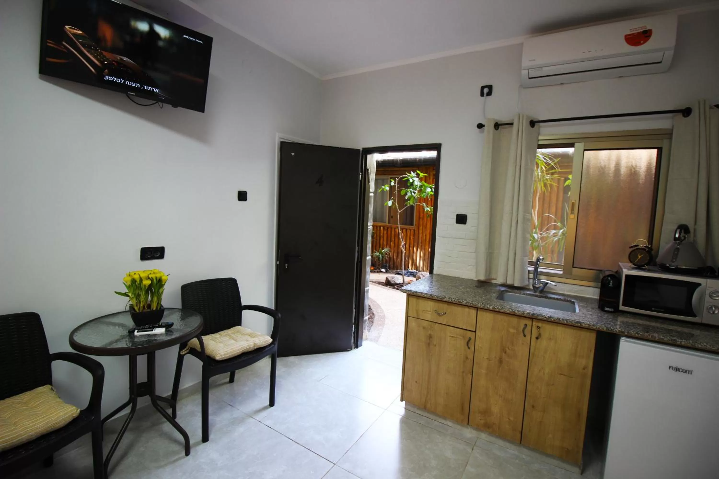 Bedroom in Sunset Inn