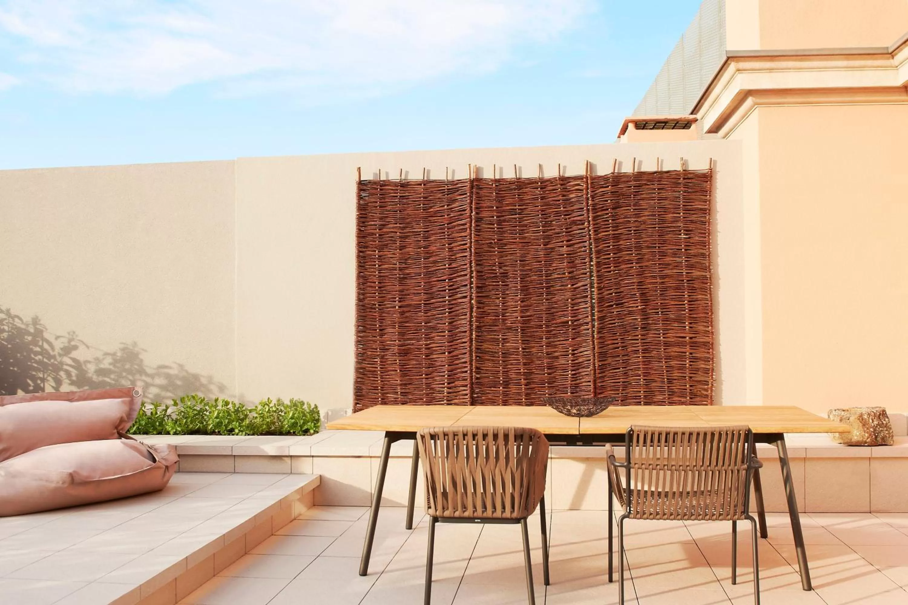 Photo of the whole room in Le Meridien Barcelona