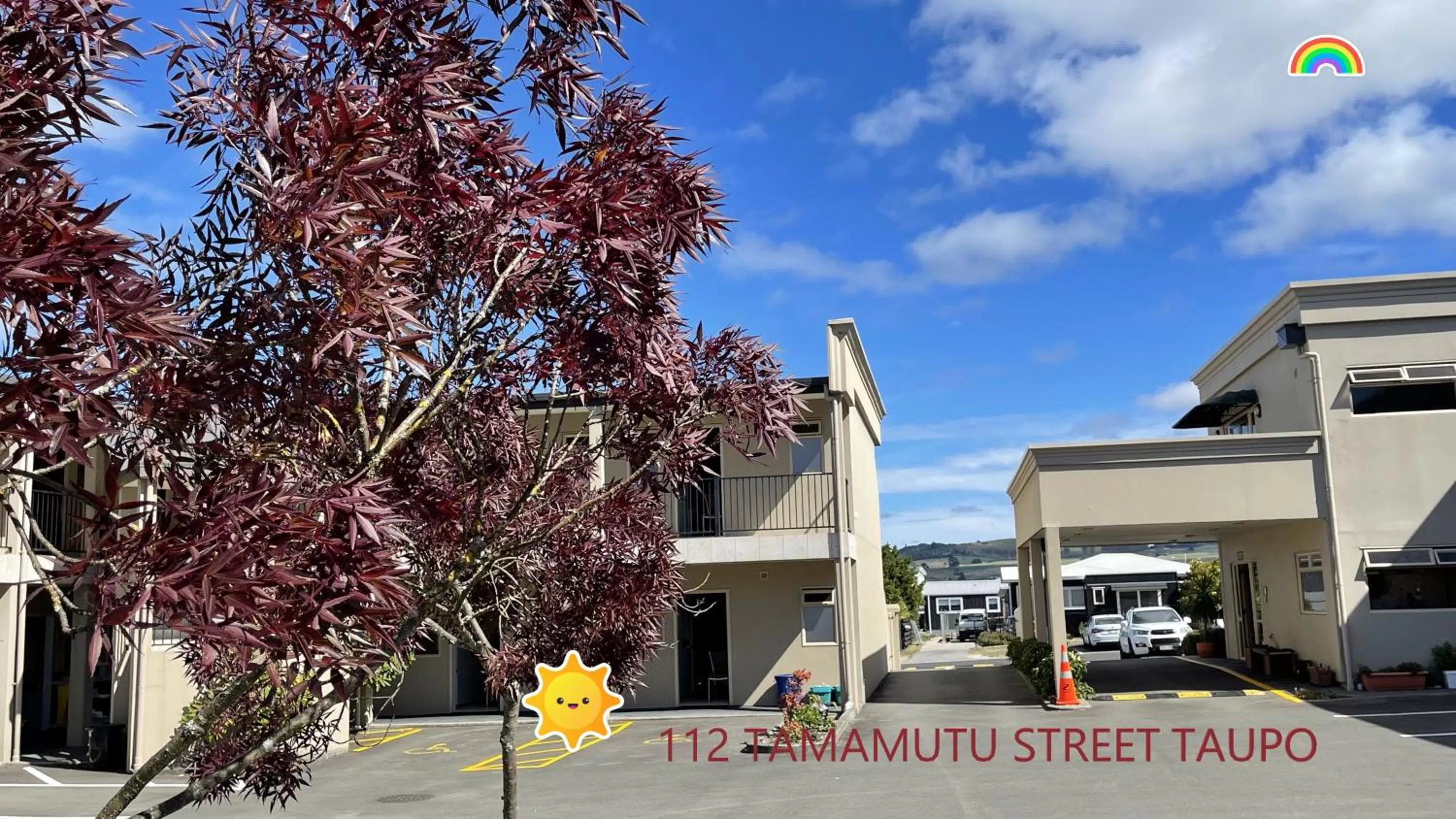 Property building in Chantillys Motor Lodge