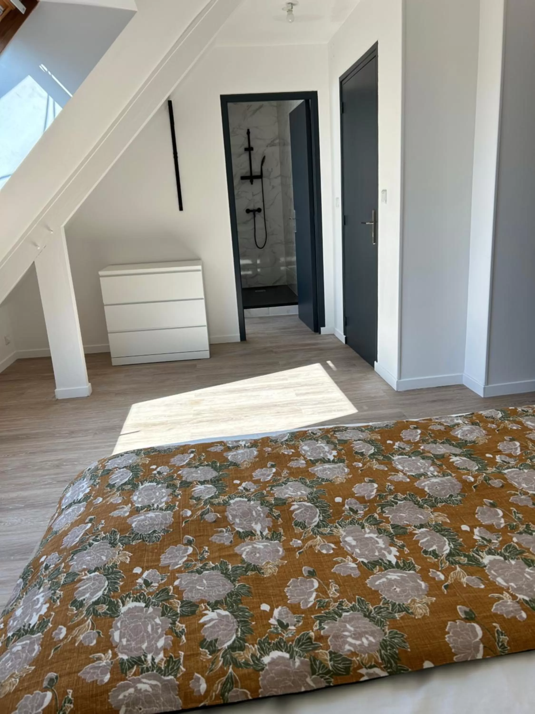 Photo of the whole room, Bed in ARC EN CIEL B&B