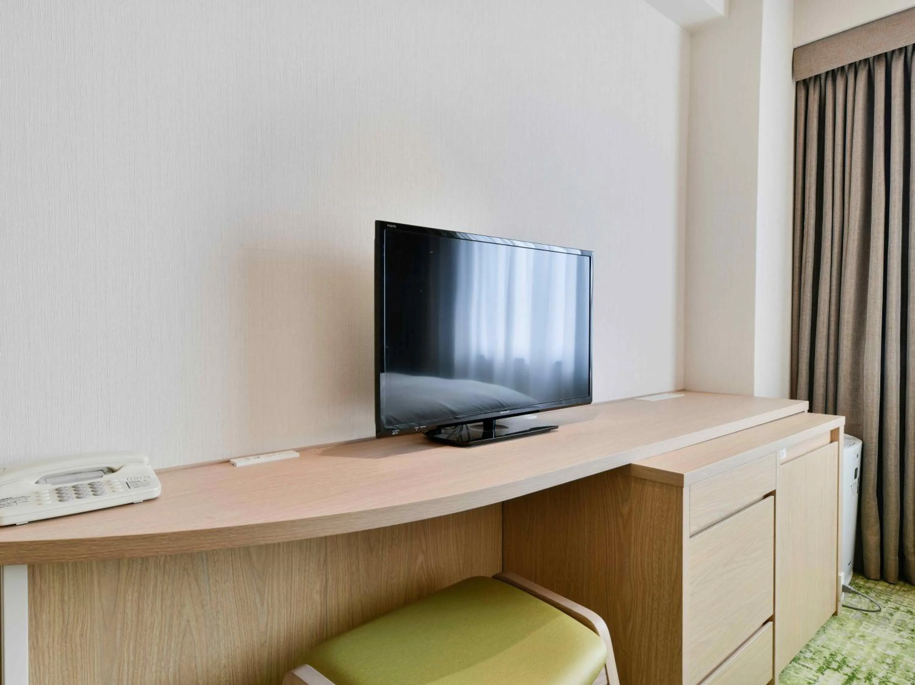 TV and multimedia in Vessel Hotel Kumamoto Airport