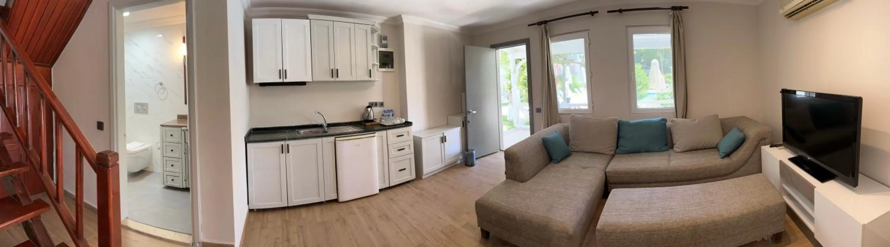 Living room in Moonshine Hotel & Suites