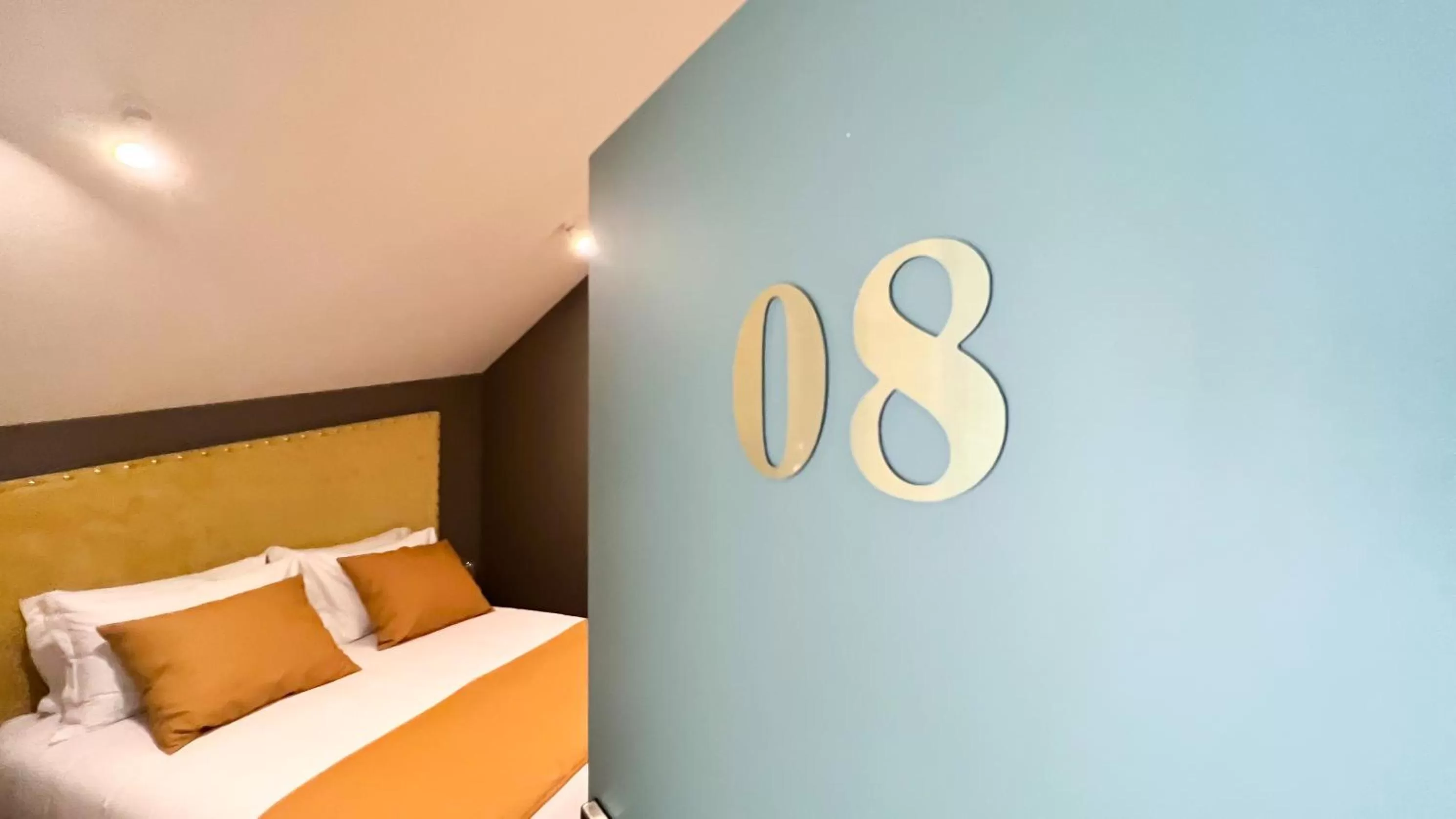 Bed in Guest House Jacarandá Faro