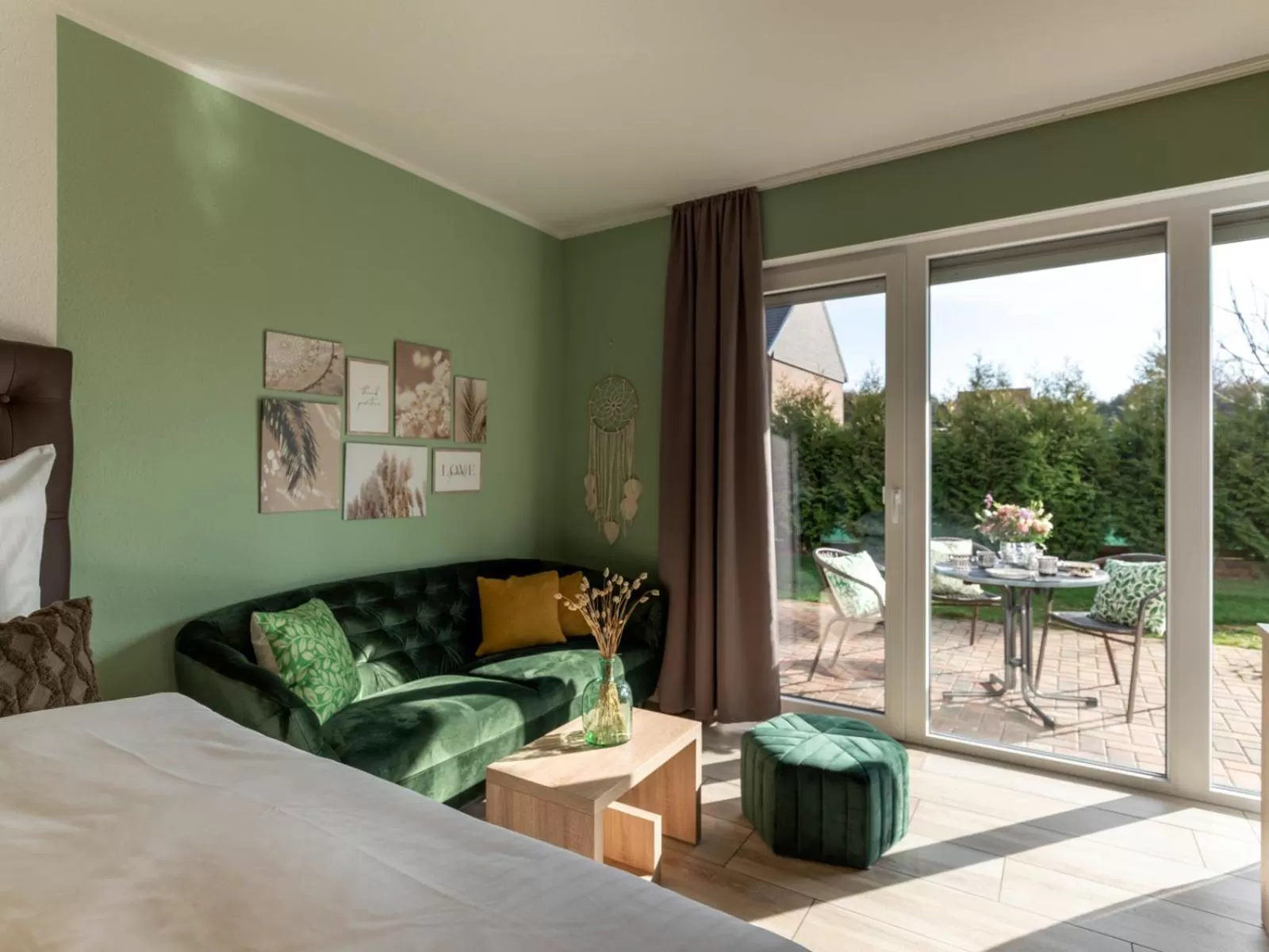 Seating Area in GLEUEL INN - digital hotel & serviced apartments & boardinghouse mit voll ausgestatteten Küchen