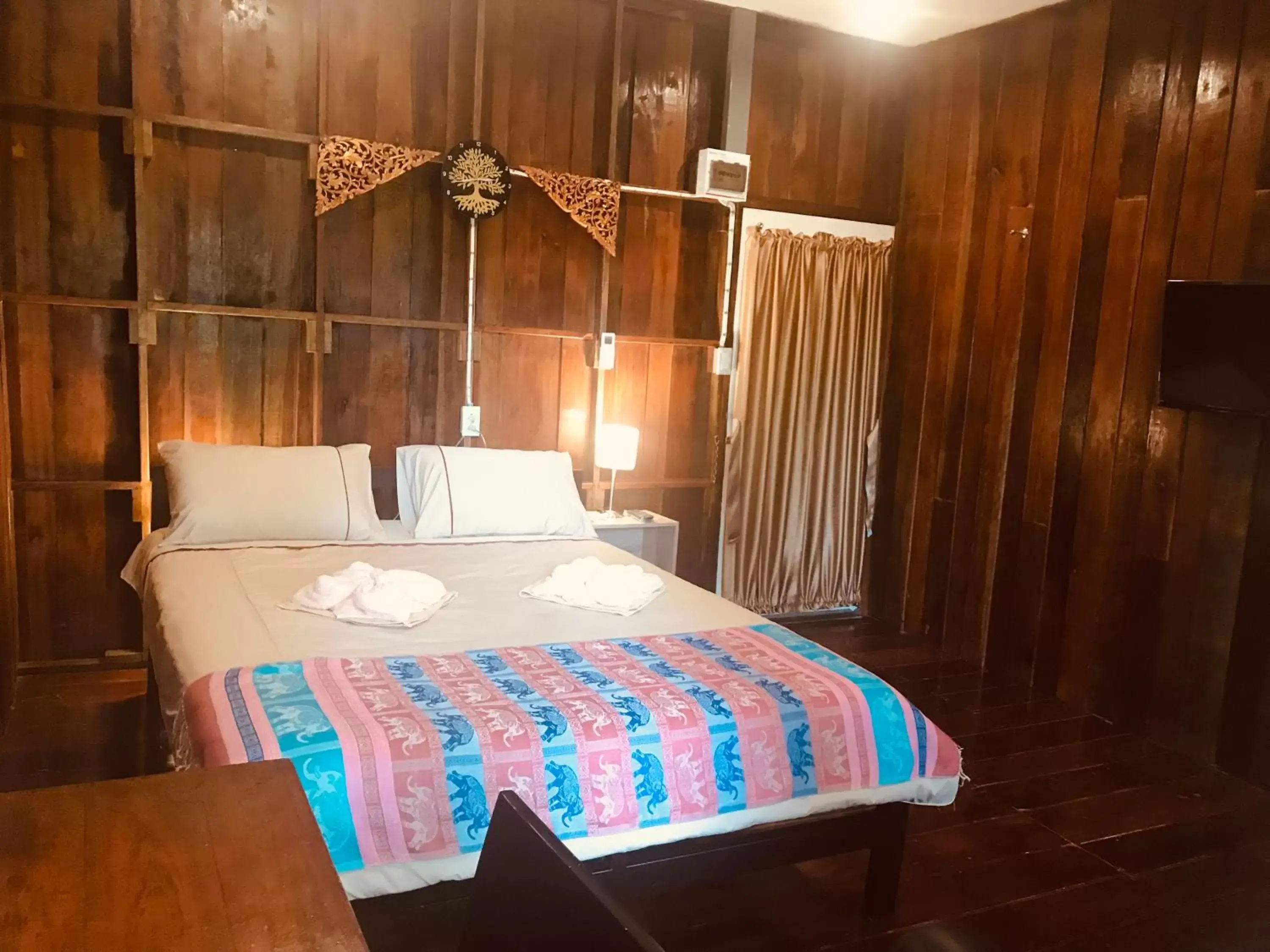 Songthai Suvarnabhumi Songthai Suvarnabhumi