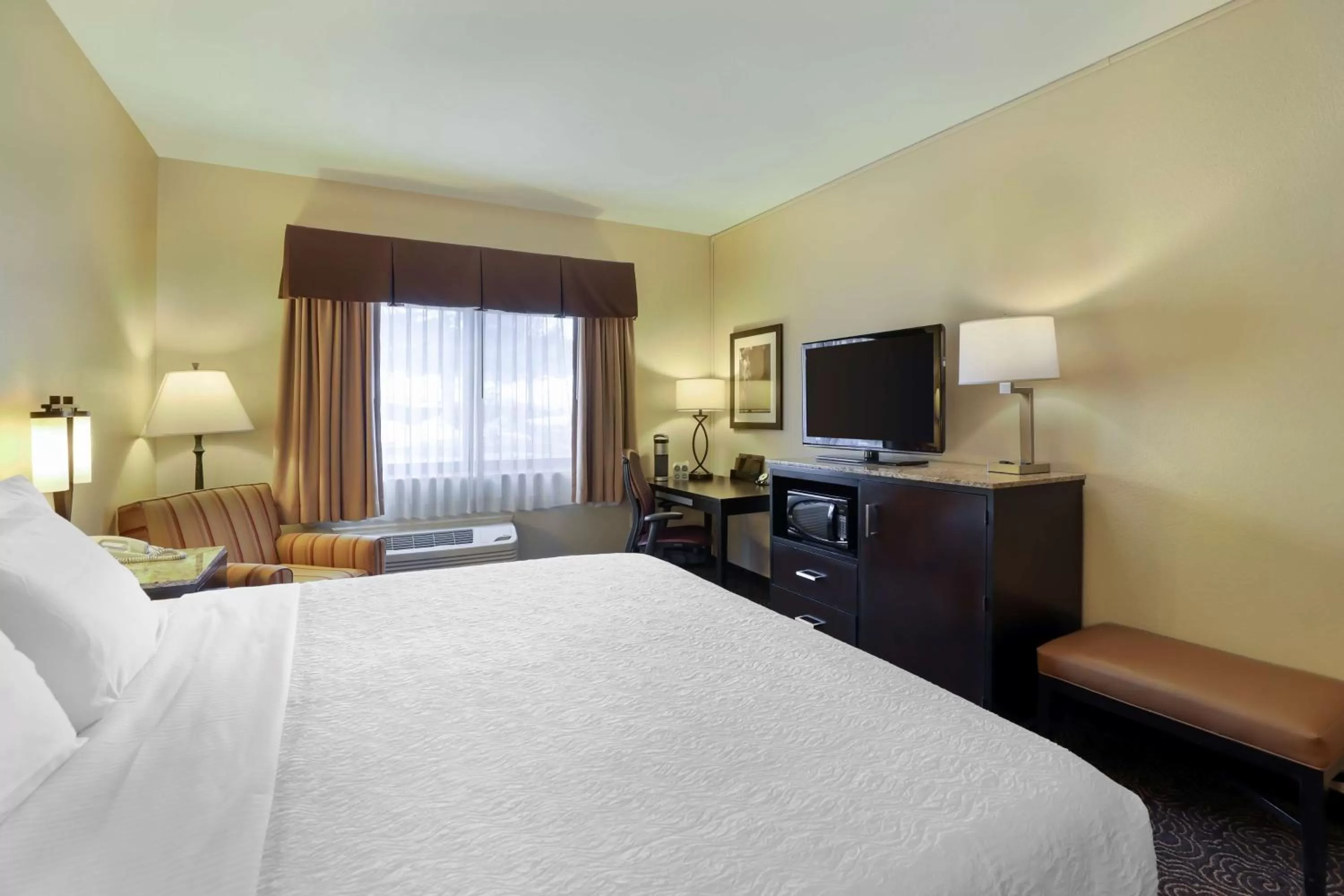 Bedroom, Bed in Best Western Plus Castle Rock