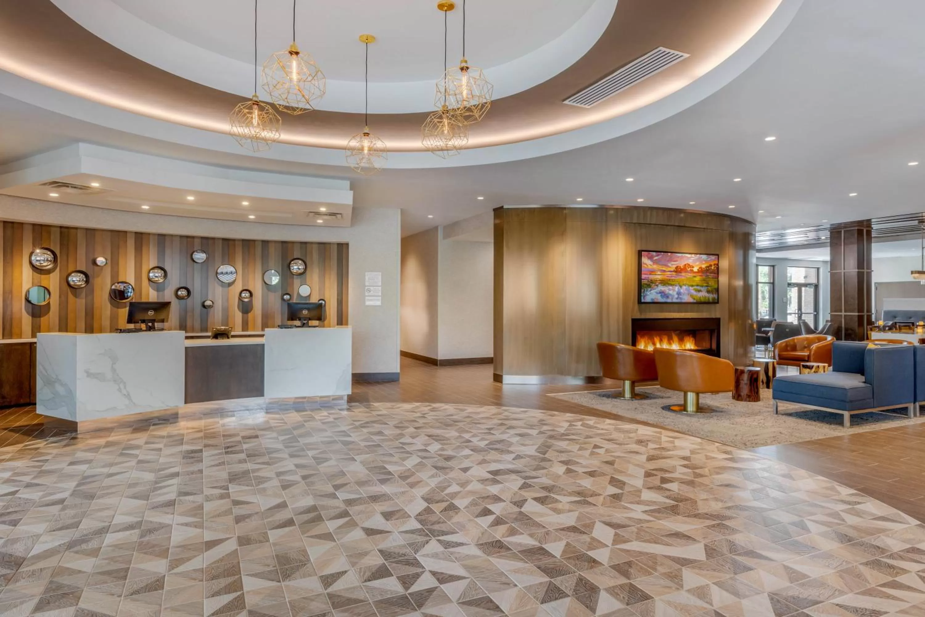Lobby or reception in DoubleTree by Hilton Charleston Riverview