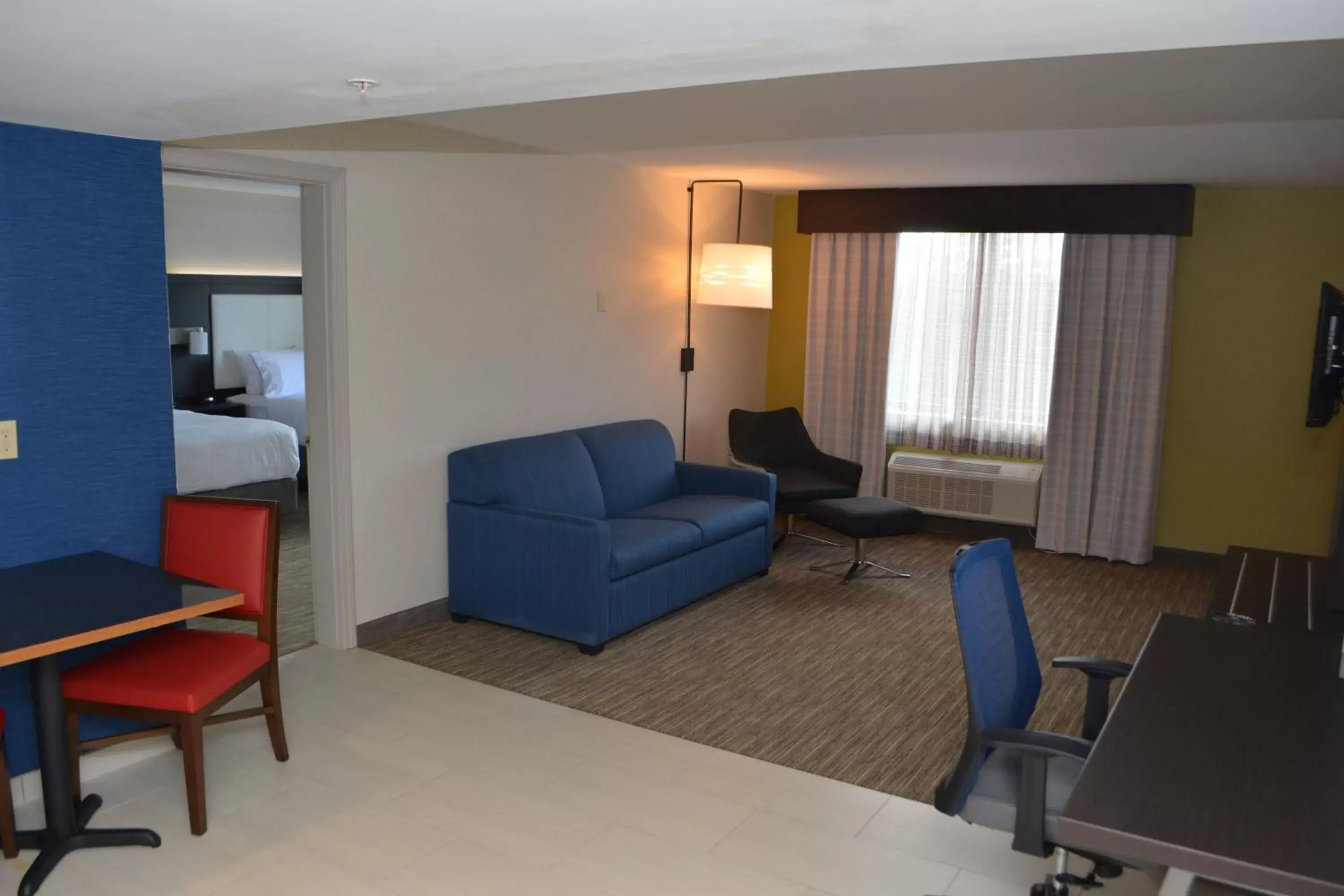 One-Bedroom Suite with Two Queen Beds in Holiday Inn Express & Suites Waterville - North by IHG One-Bedroom Suite with Two Queen Beds in Holiday Inn Express & Suites Waterville - North by IHG