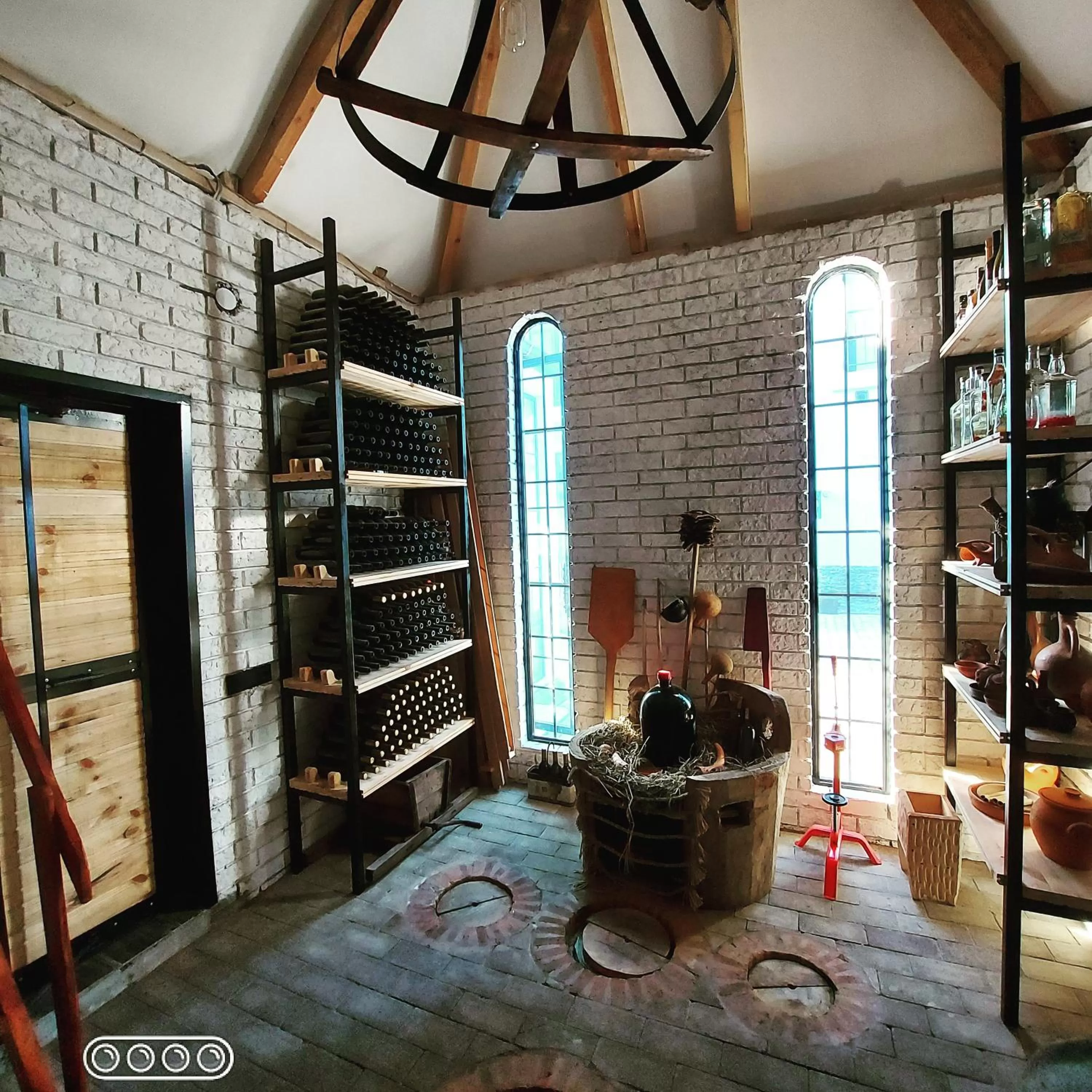 Restaurant/places to eat in Level Up Hotel & Restaurant