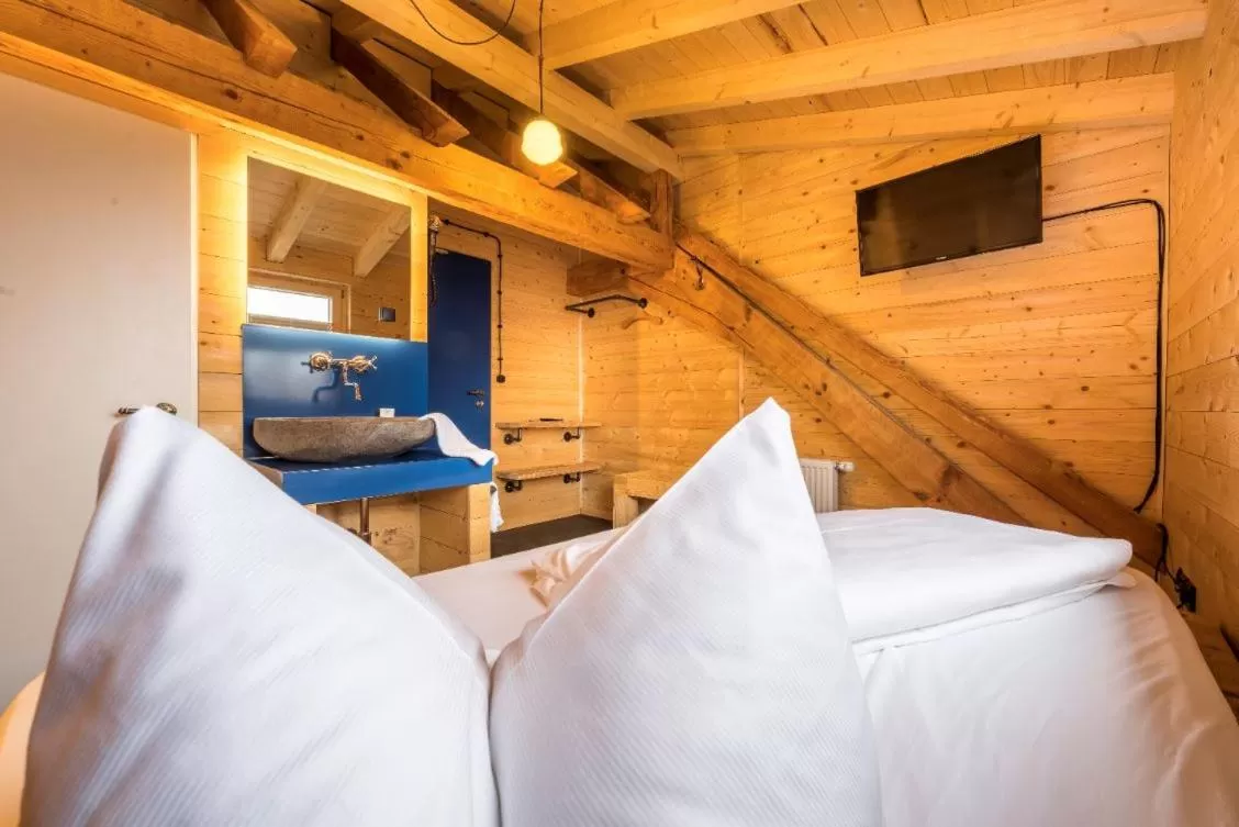 Bed in Landgasthof Kreuz