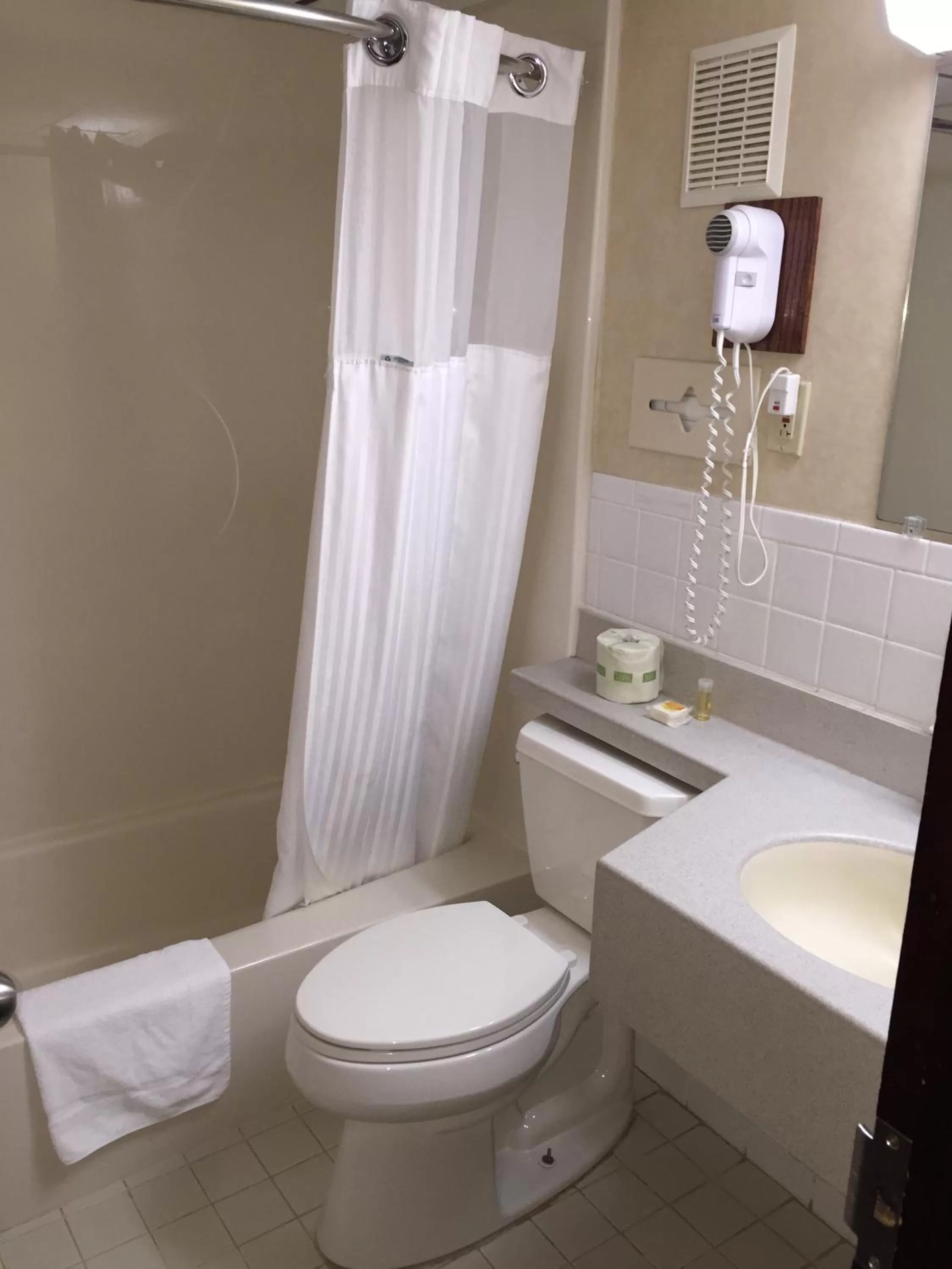 Bathroom in Days Inn by Wyndham Pittsburgh
